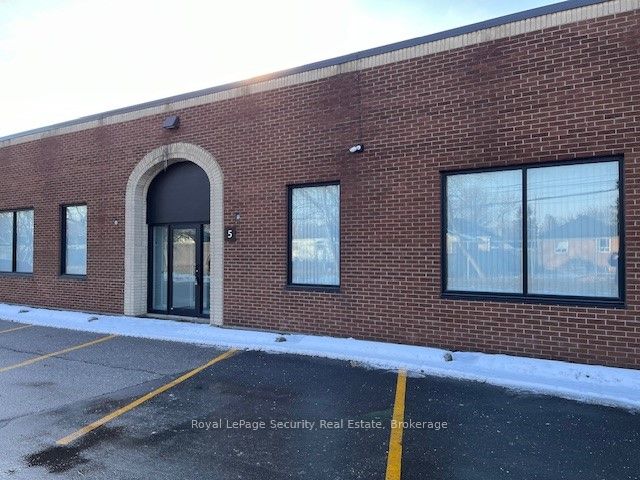 #5 - 491 Brimley Road Property Photo 1