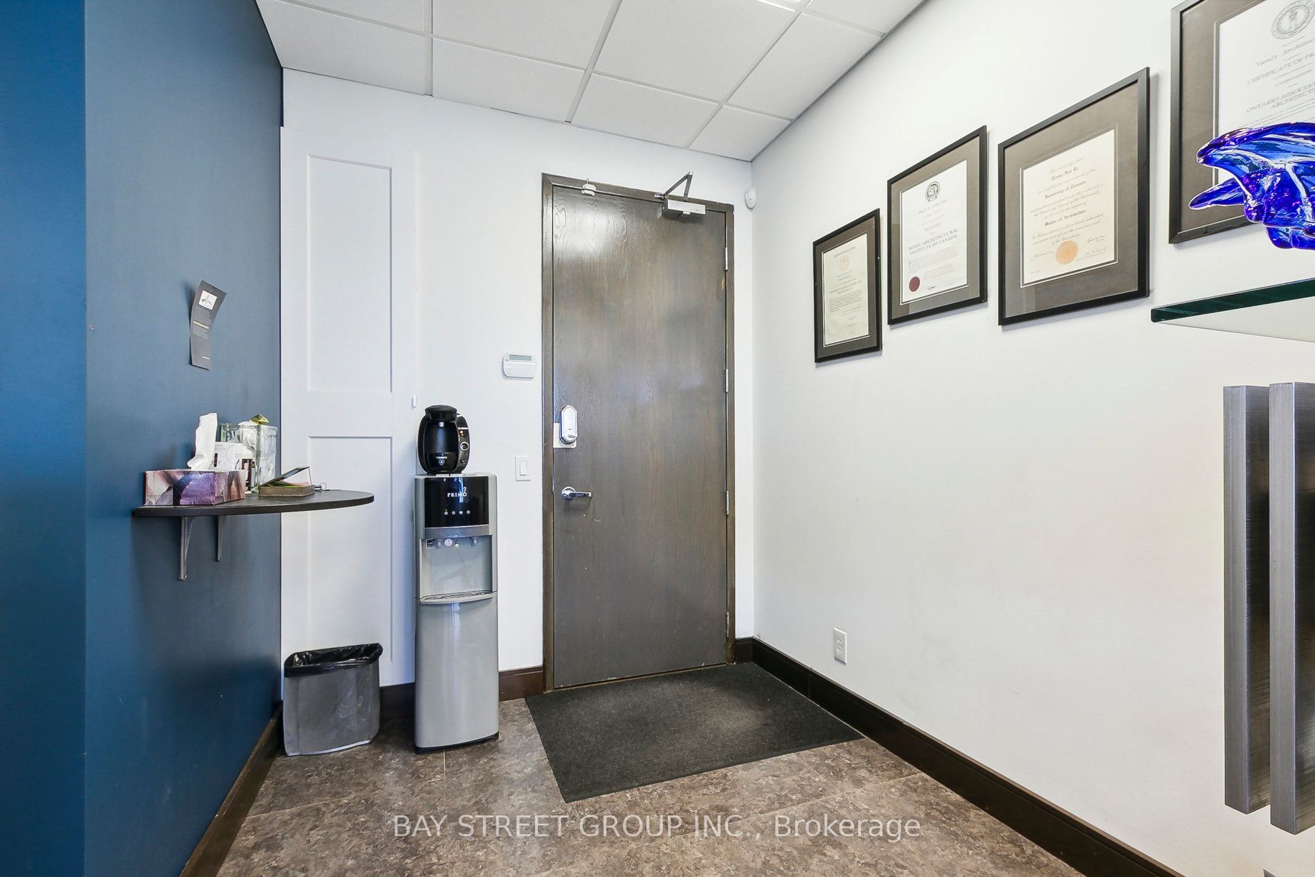 #206 - 80 Corporate Drive Property Photo 5