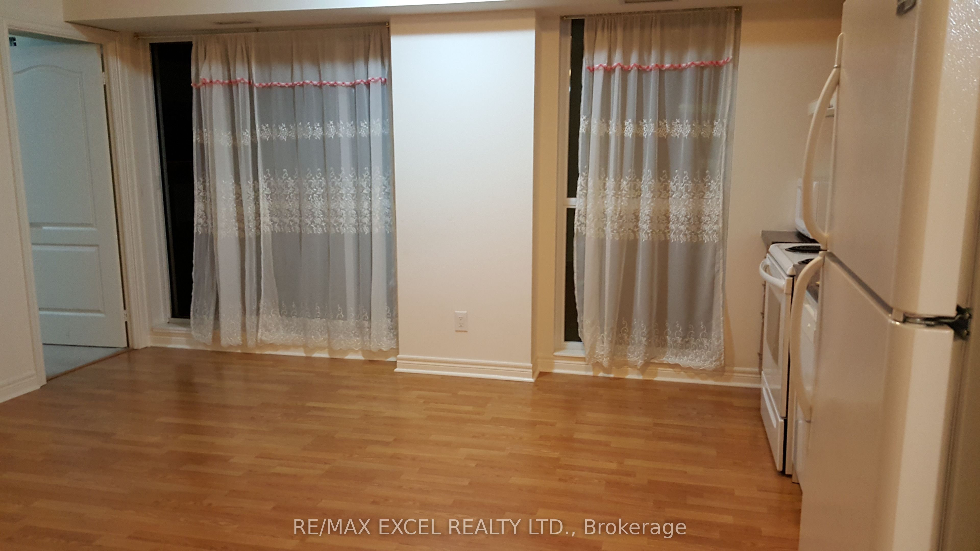 #403 - 60 Town Centre Court Property Photo 13