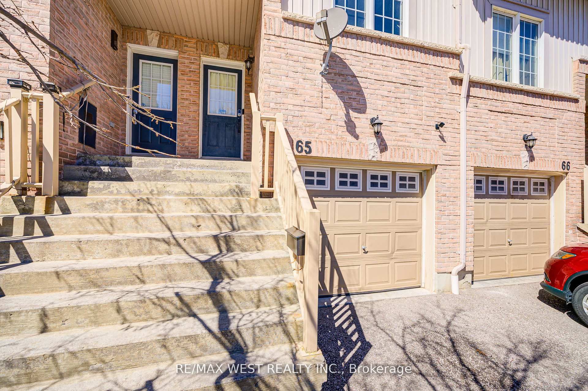 #65 - 735 Sheppard Avenue Property Photo 3
