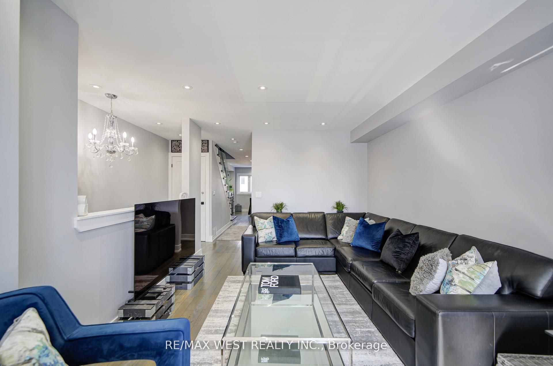 #65 - 735 Sheppard Avenue Property Photo 10