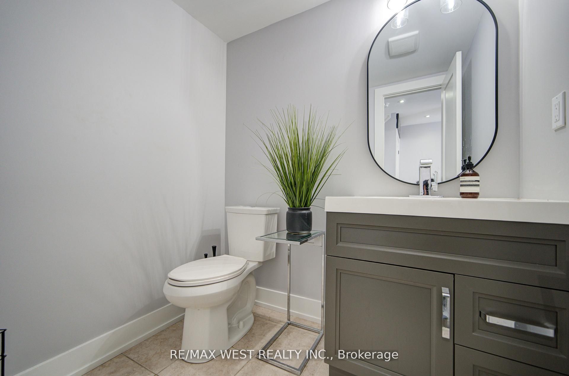 #65 - 735 Sheppard Avenue Property Photo 25