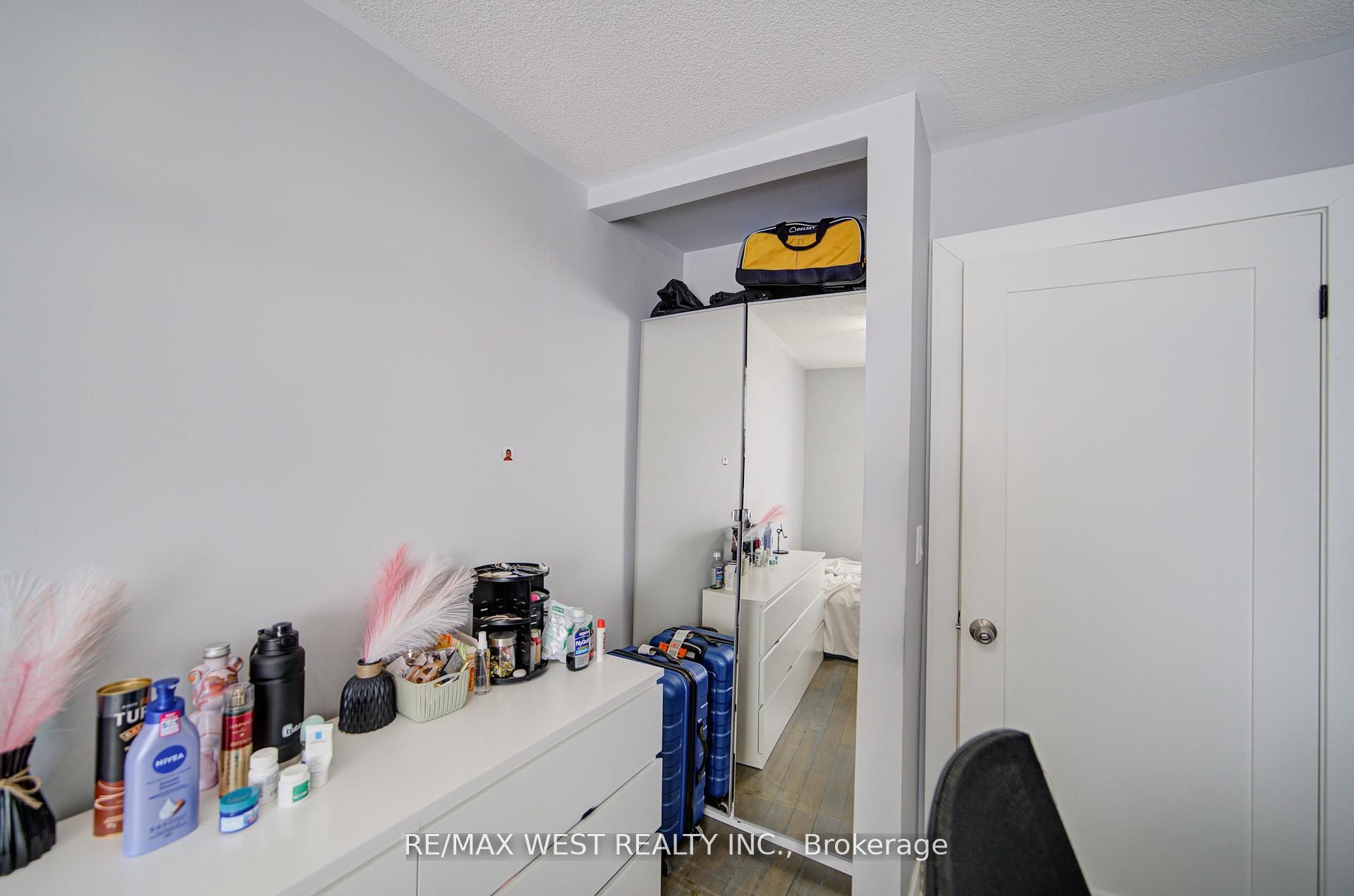 #65 - 735 Sheppard Avenue Property Photo 34