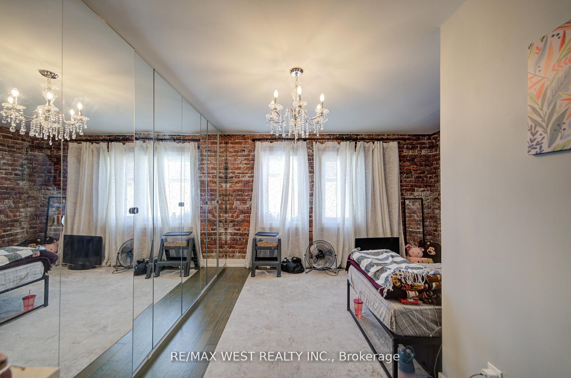 #65 - 735 Sheppard Avenue Property Photo 39