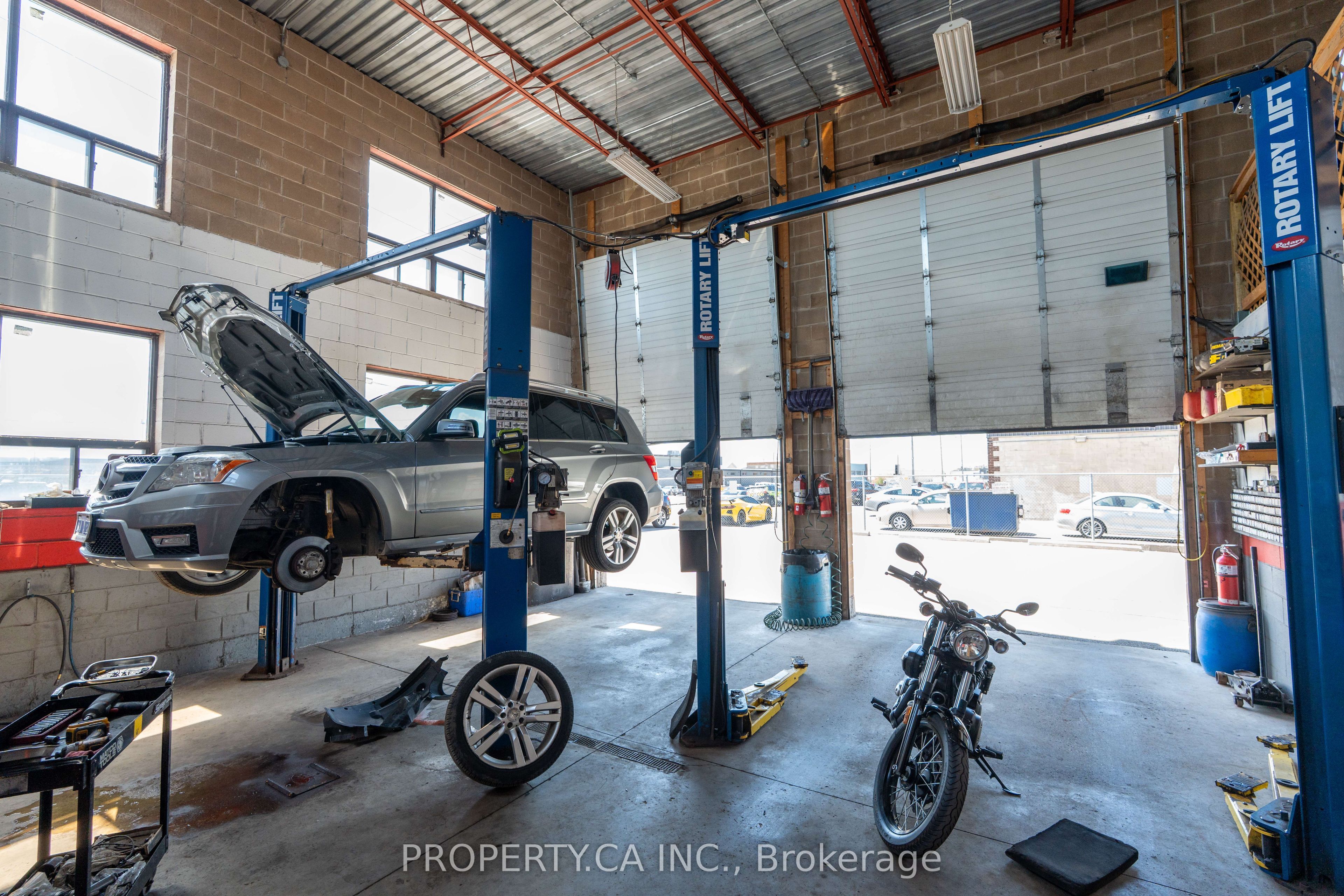 20 Sherry Road Property Photo 6