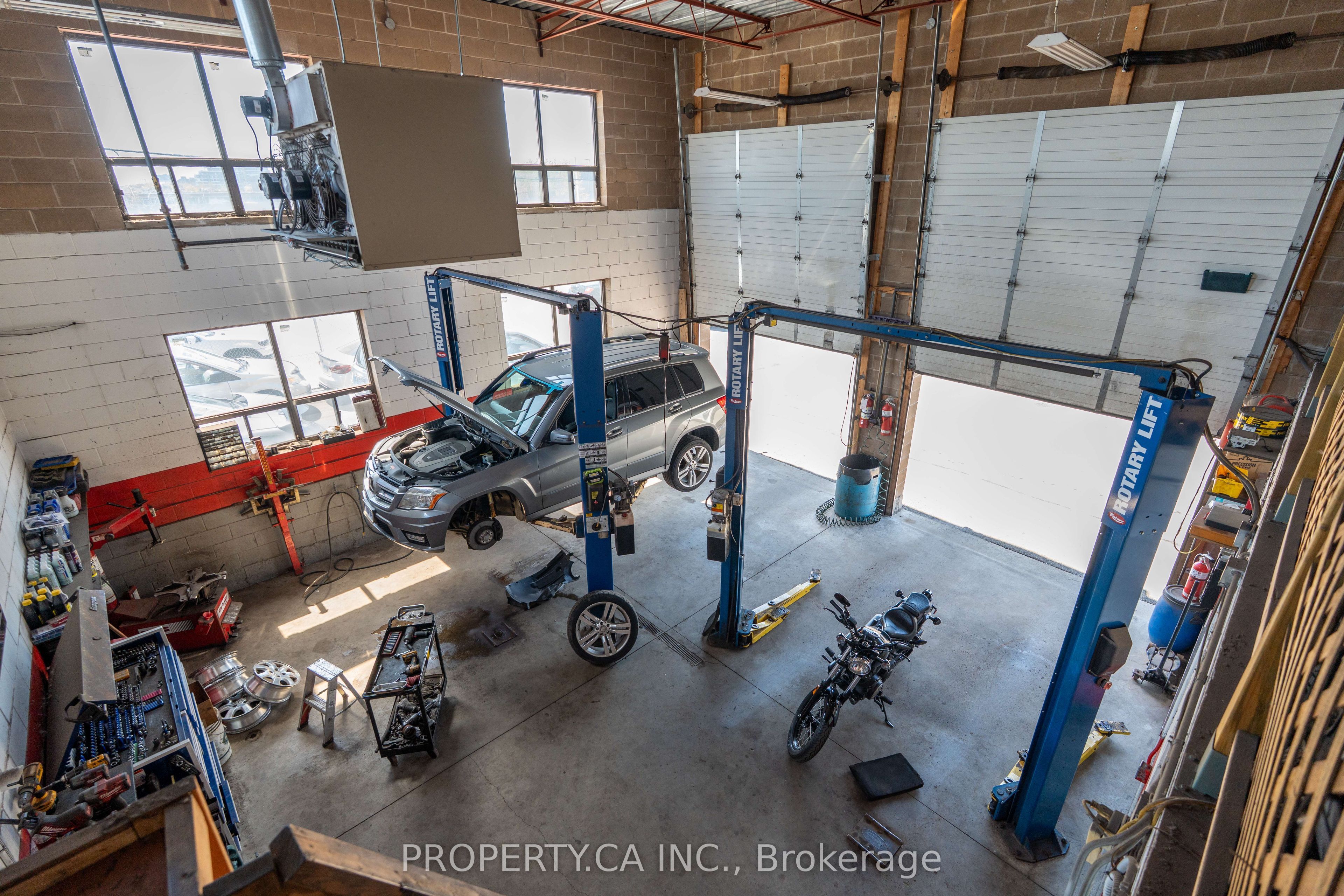 20 Sherry Road Property Photo 8