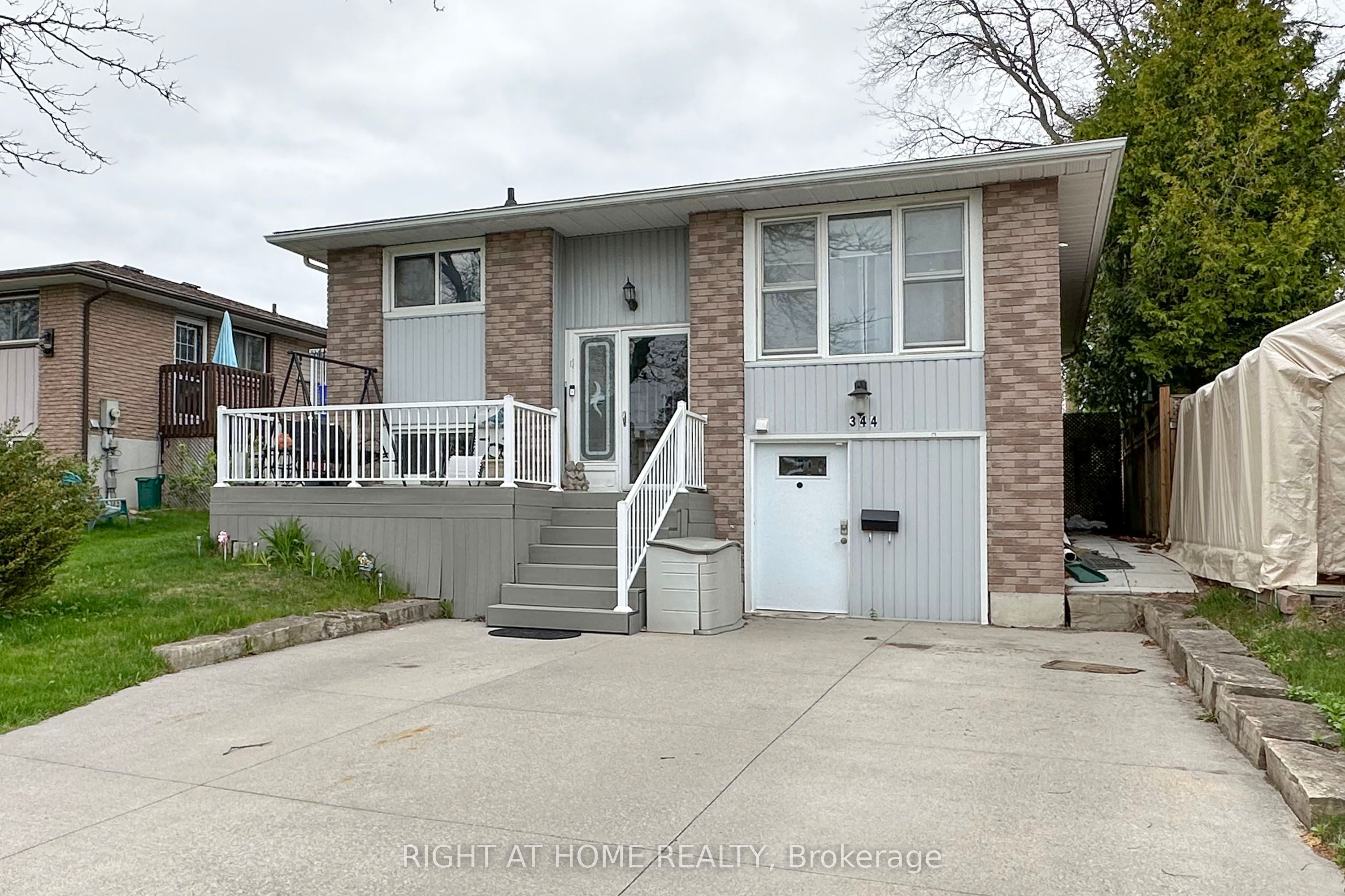 344 Kensington Cres Property Photo 1