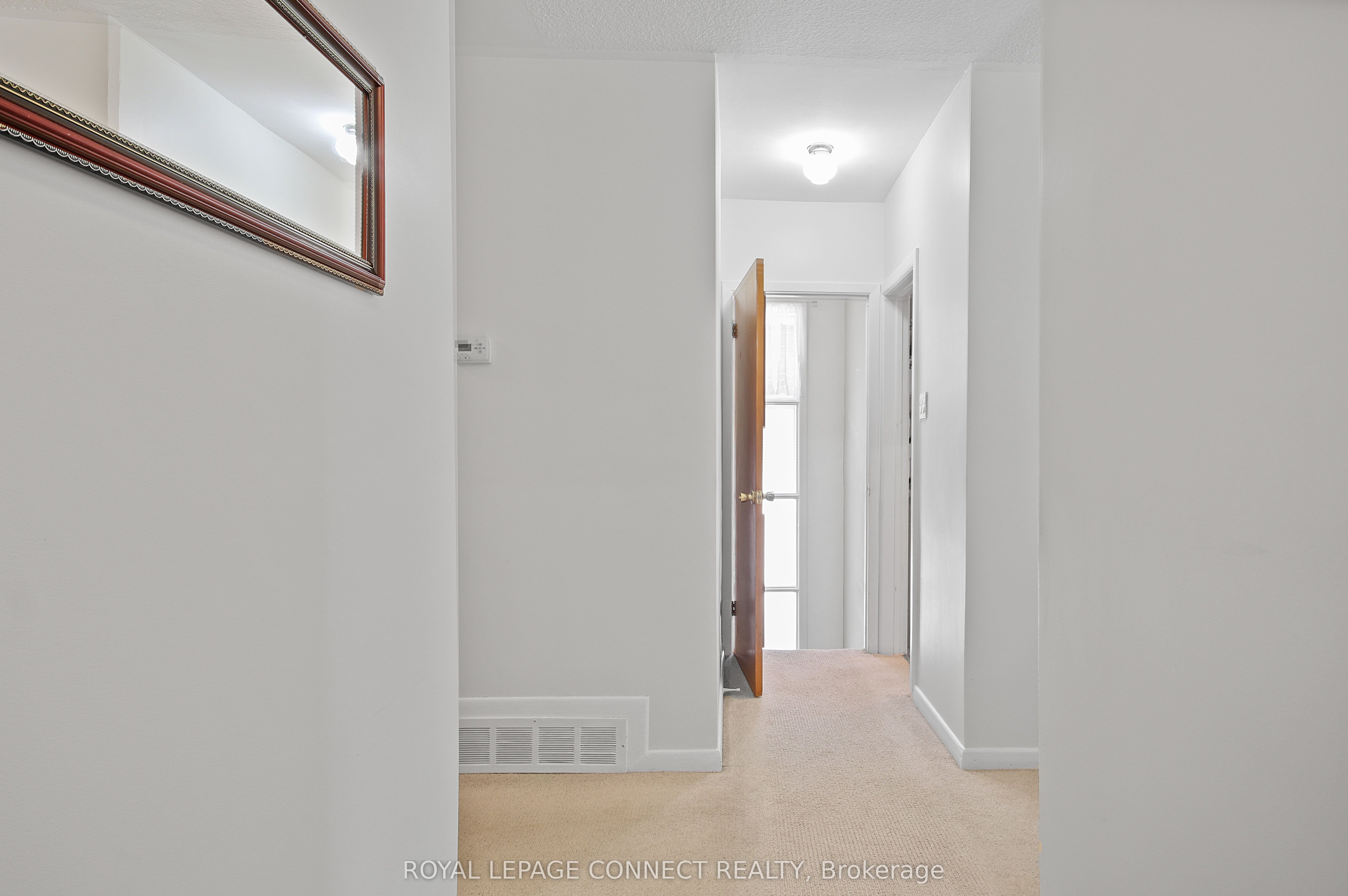 4 Sundance Crescent Property Photo 3