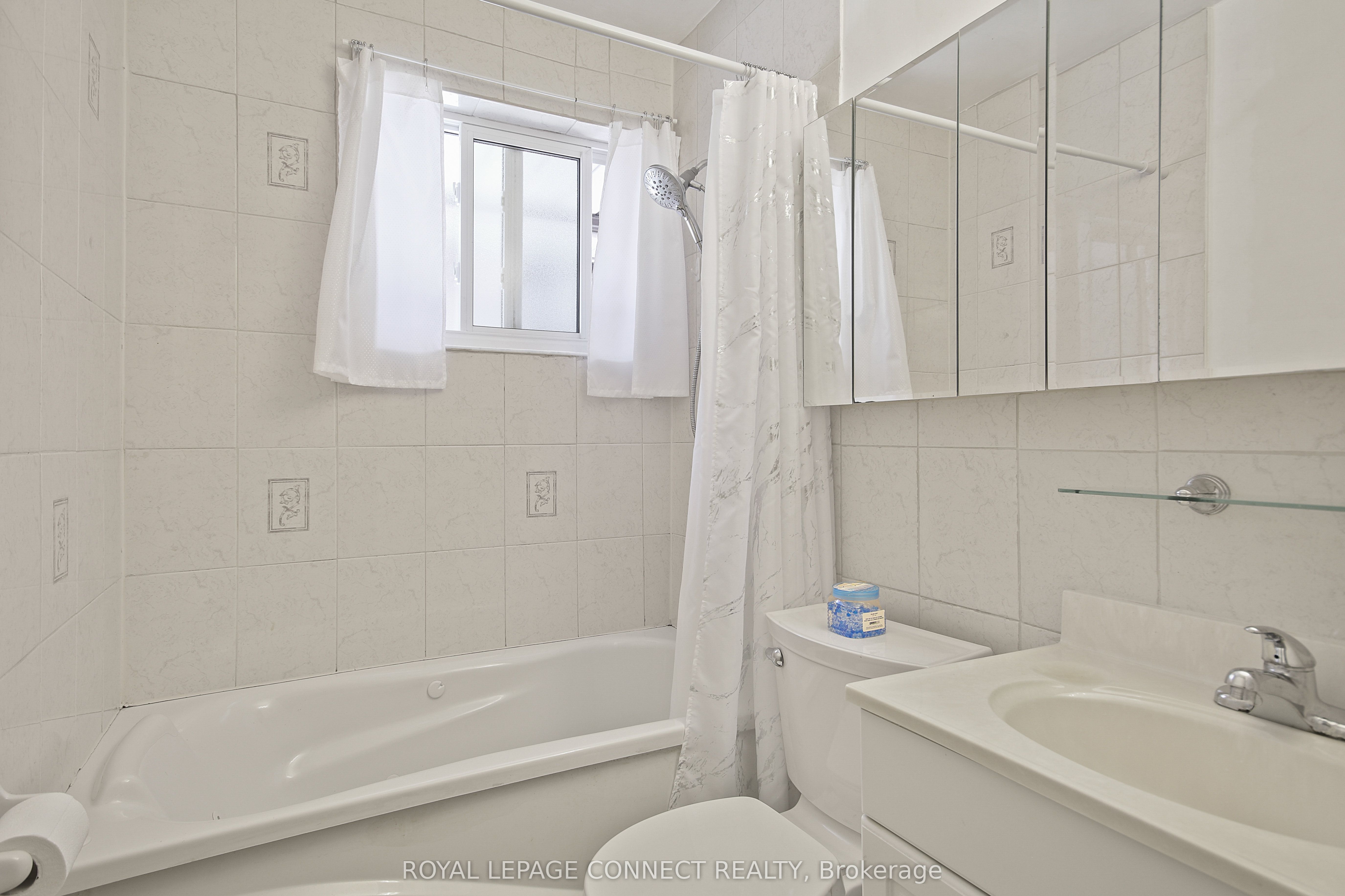 4 Sundance Crescent Property Photo 29