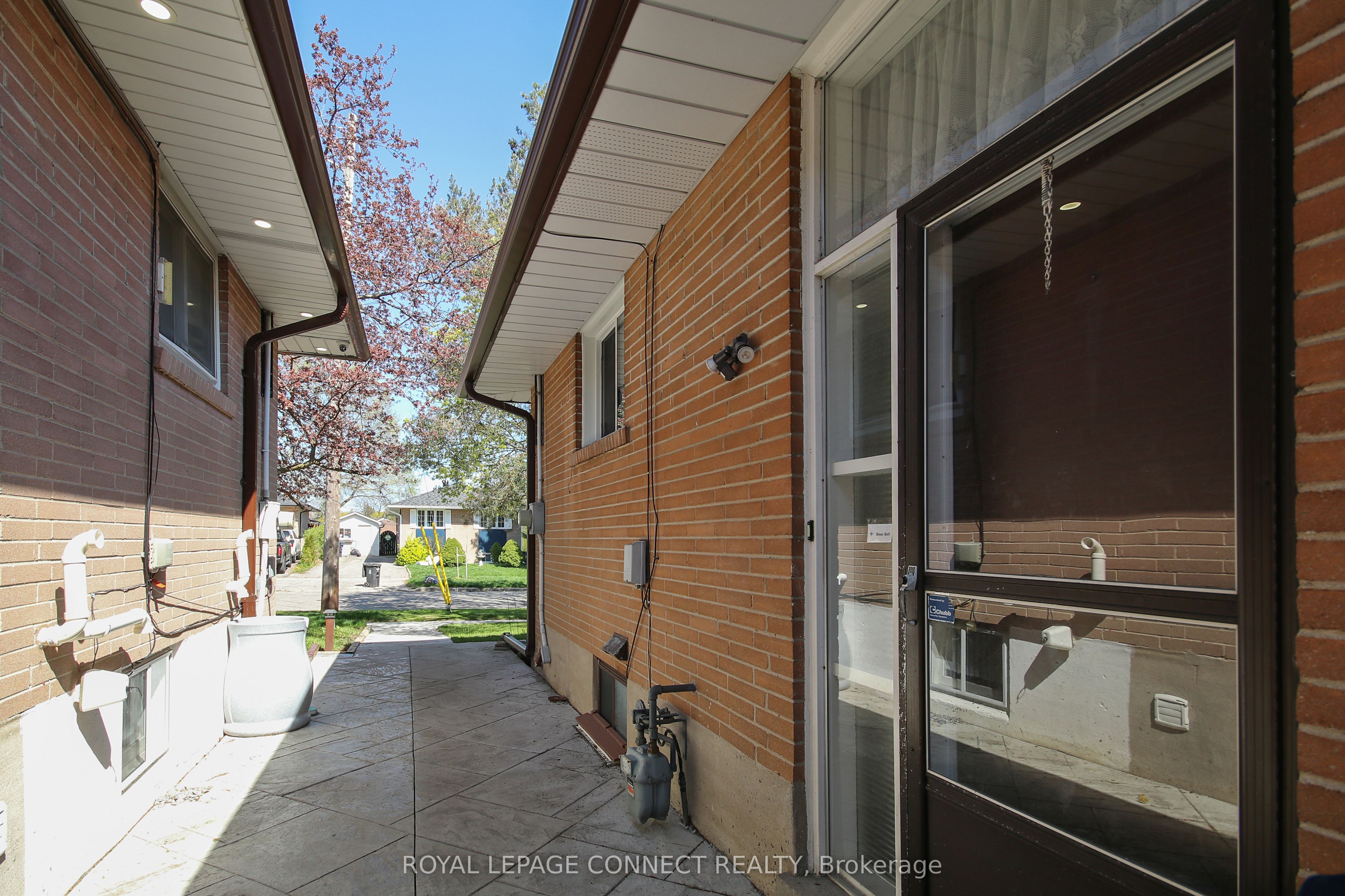 4 Sundance Crescent Property Photo 39