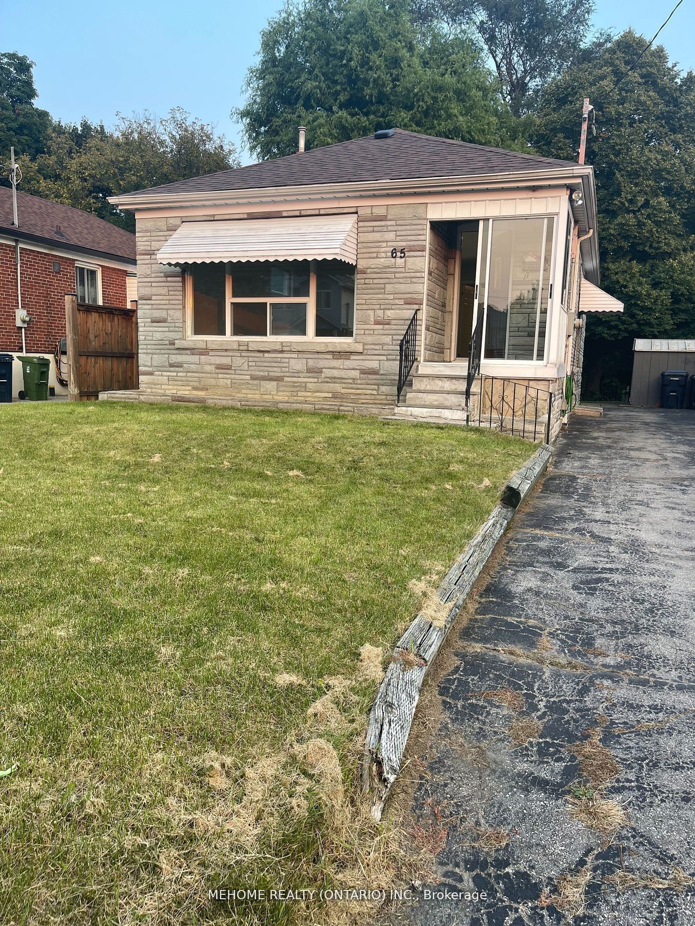 #main - 65 Miramar Crescent Property Photo 1