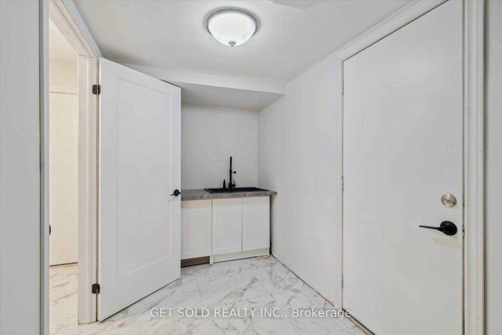 1 Mckie Court Property Photo 25