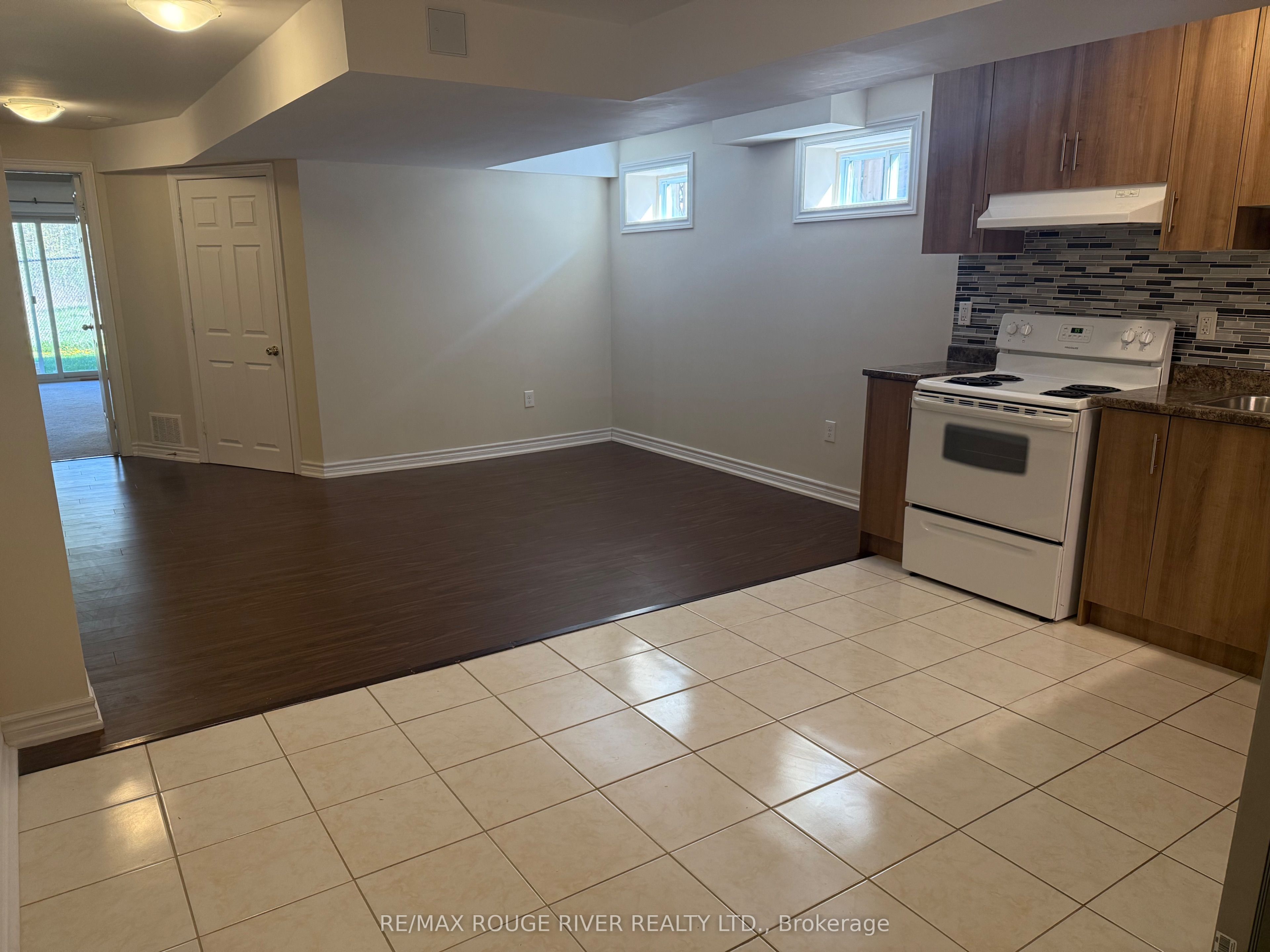 140 Rushworth Drive Bsmt Property Photo 4