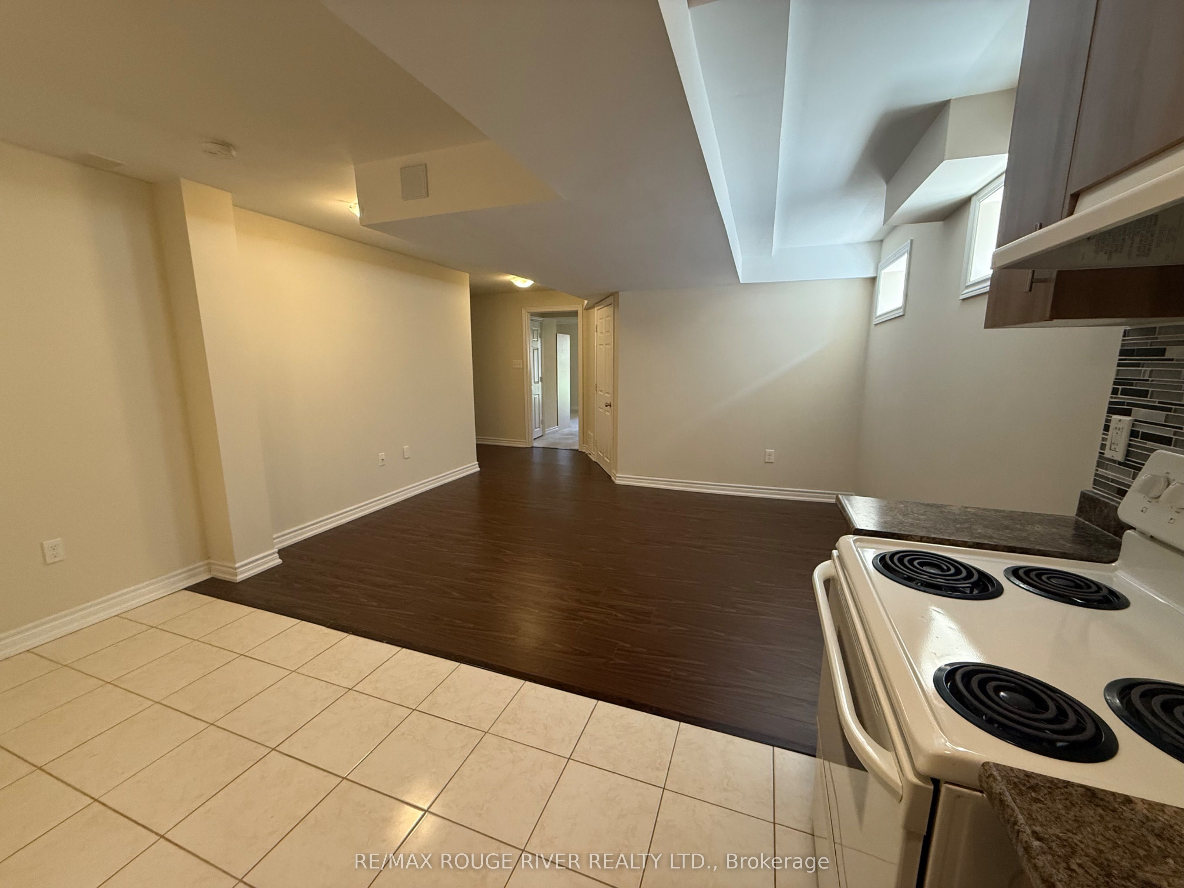 140 Rushworth Drive Bsmt Property Photo 8