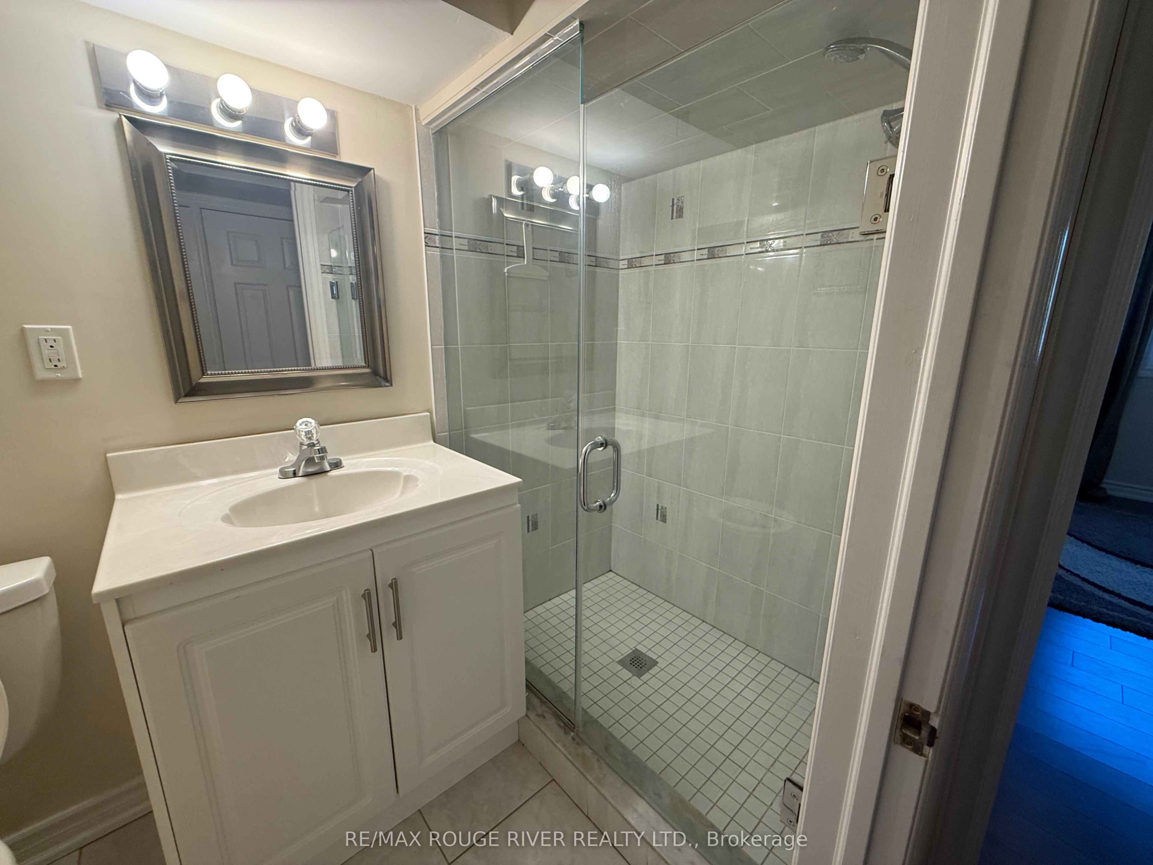 140 Rushworth Drive Bsmt Property Photo 10