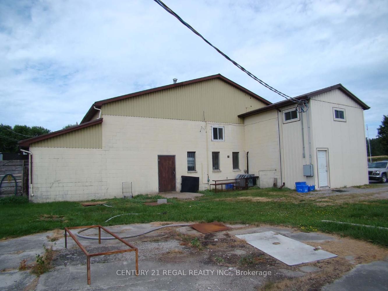2910 Highway 7a Property Photo