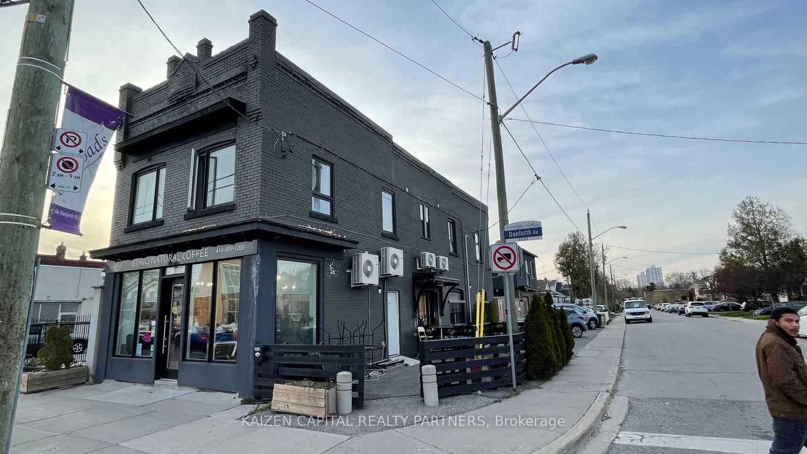 3224 Danforth Avenue Property Photo 1