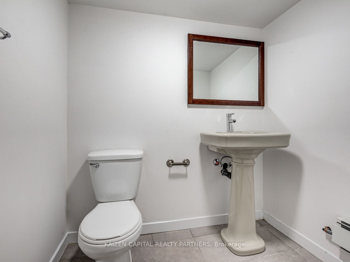 3224 Danforth Avenue Property Photo 12