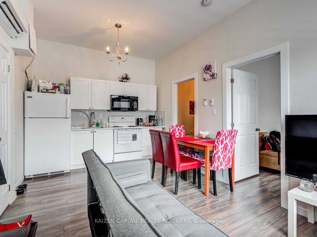 3224 Danforth Avenue Property Photo 14