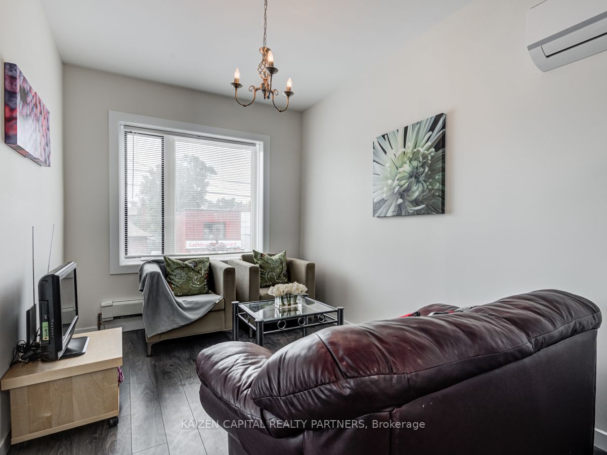 3224 Danforth Avenue Property Photo 21