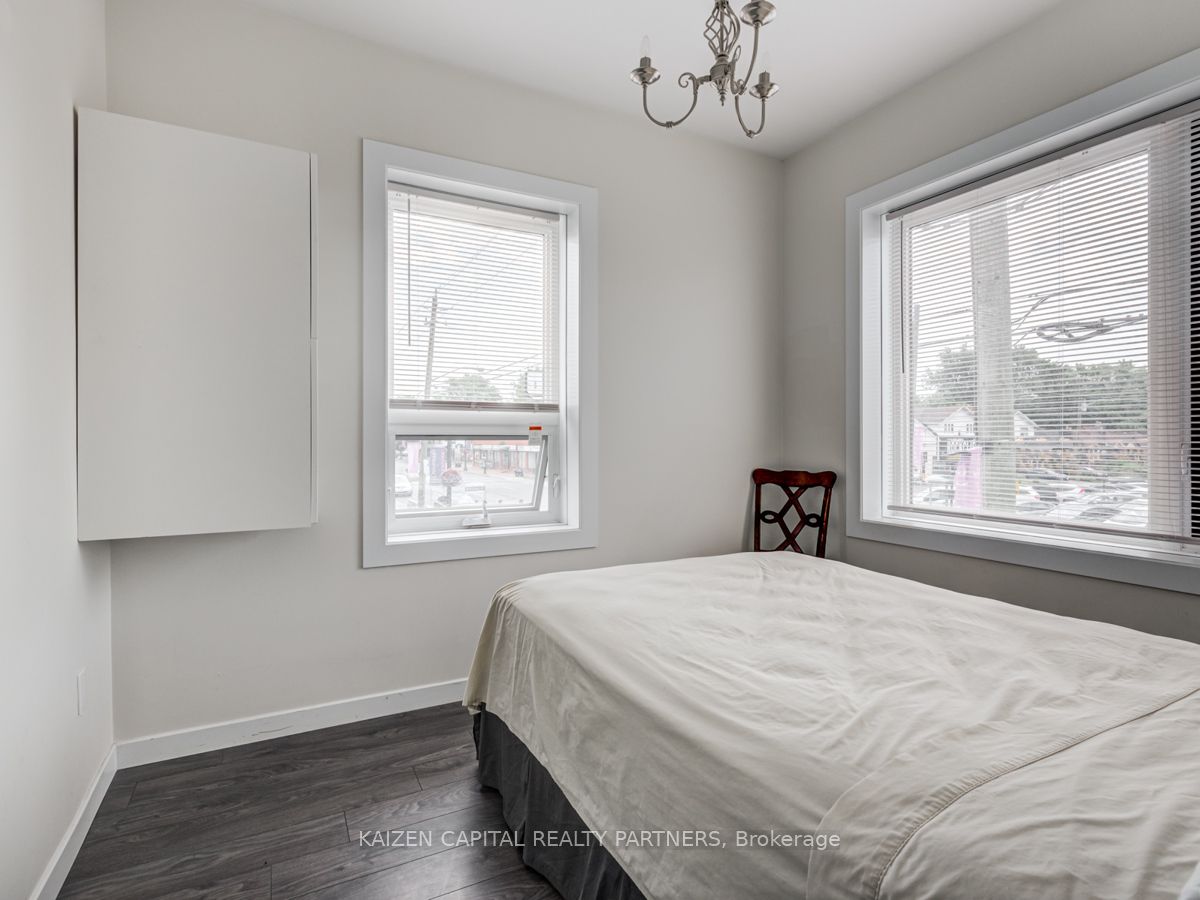 3224 Danforth Avenue Property Photo 22