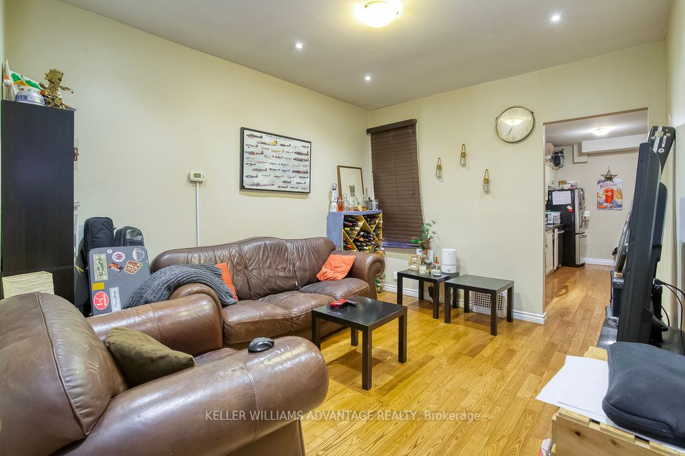 218 Broadview Avenue Property Photo 4