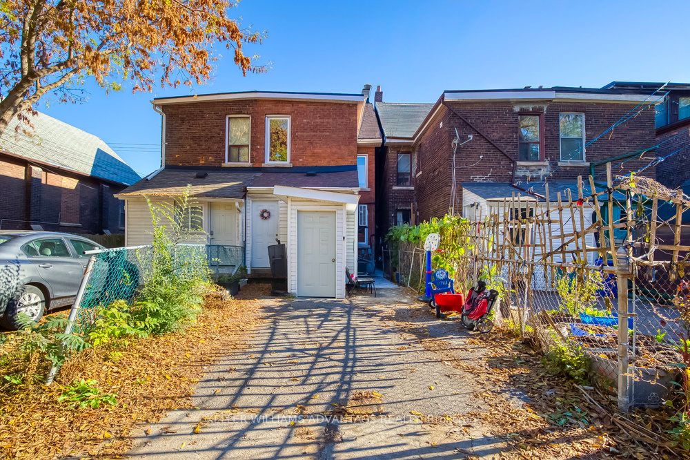 218 Broadview Avenue Property Photo 42