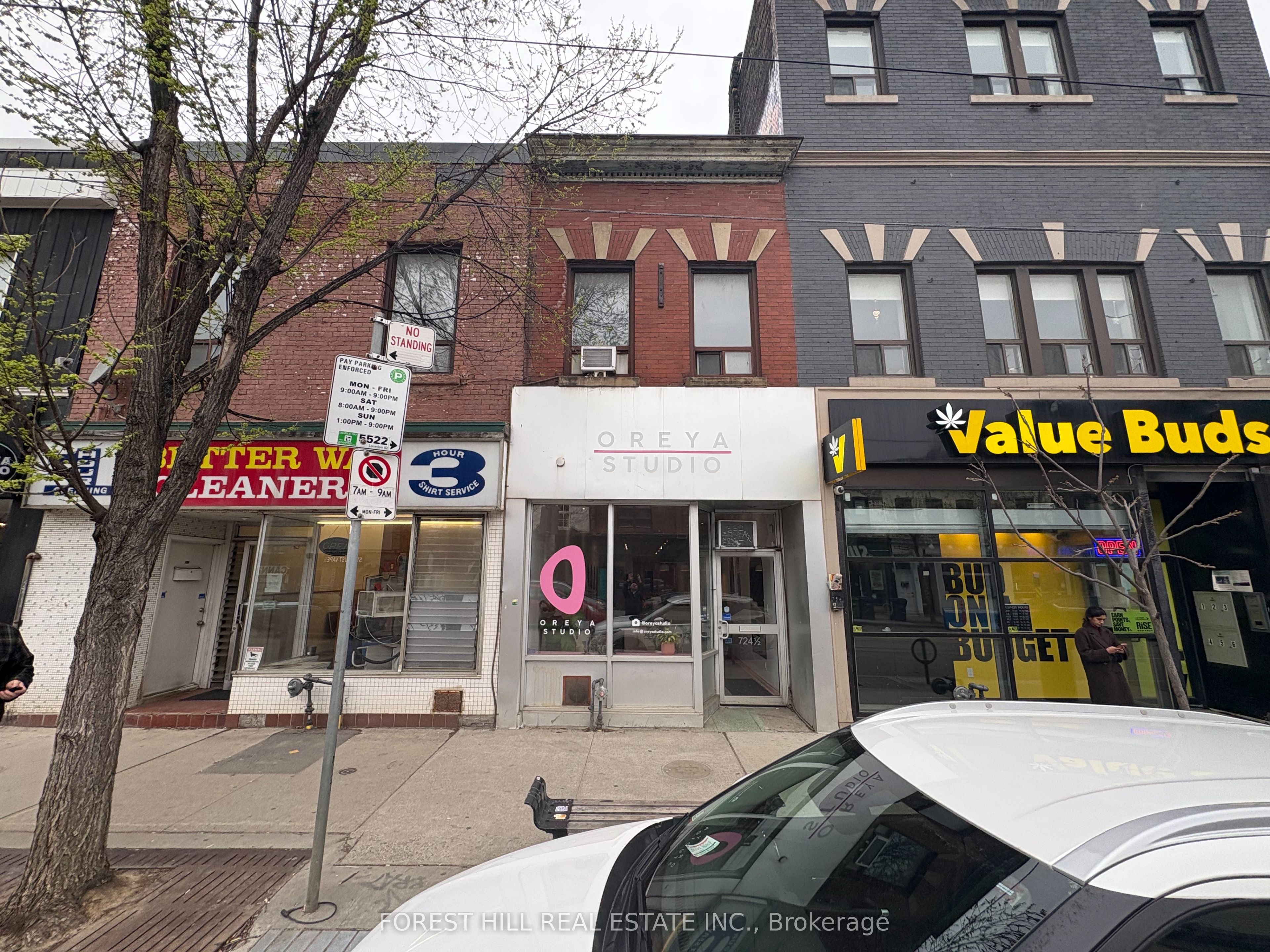724 1/2 Queen Street Property Photo 2