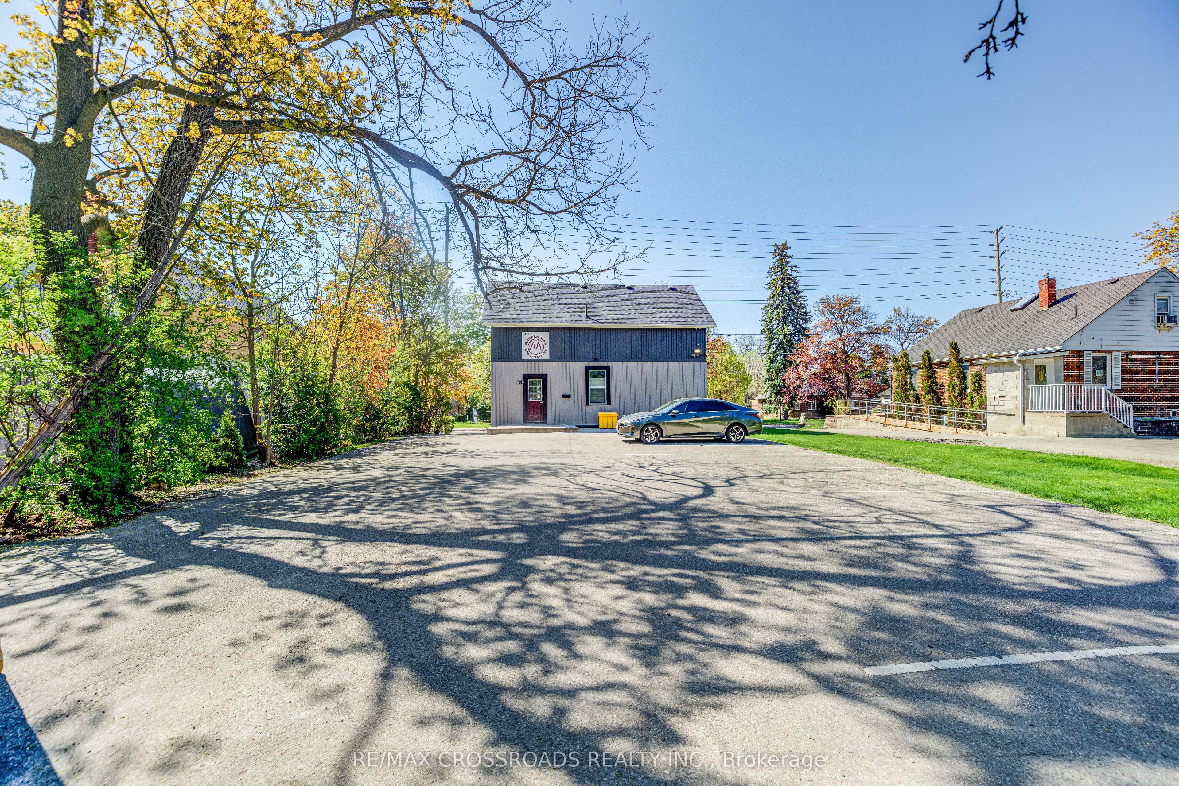 530 Kingston Road W Property Photo 25