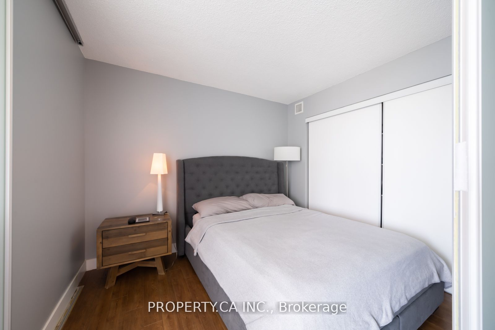 #1705 - 1048 Broadview Avenue Property Photo 7