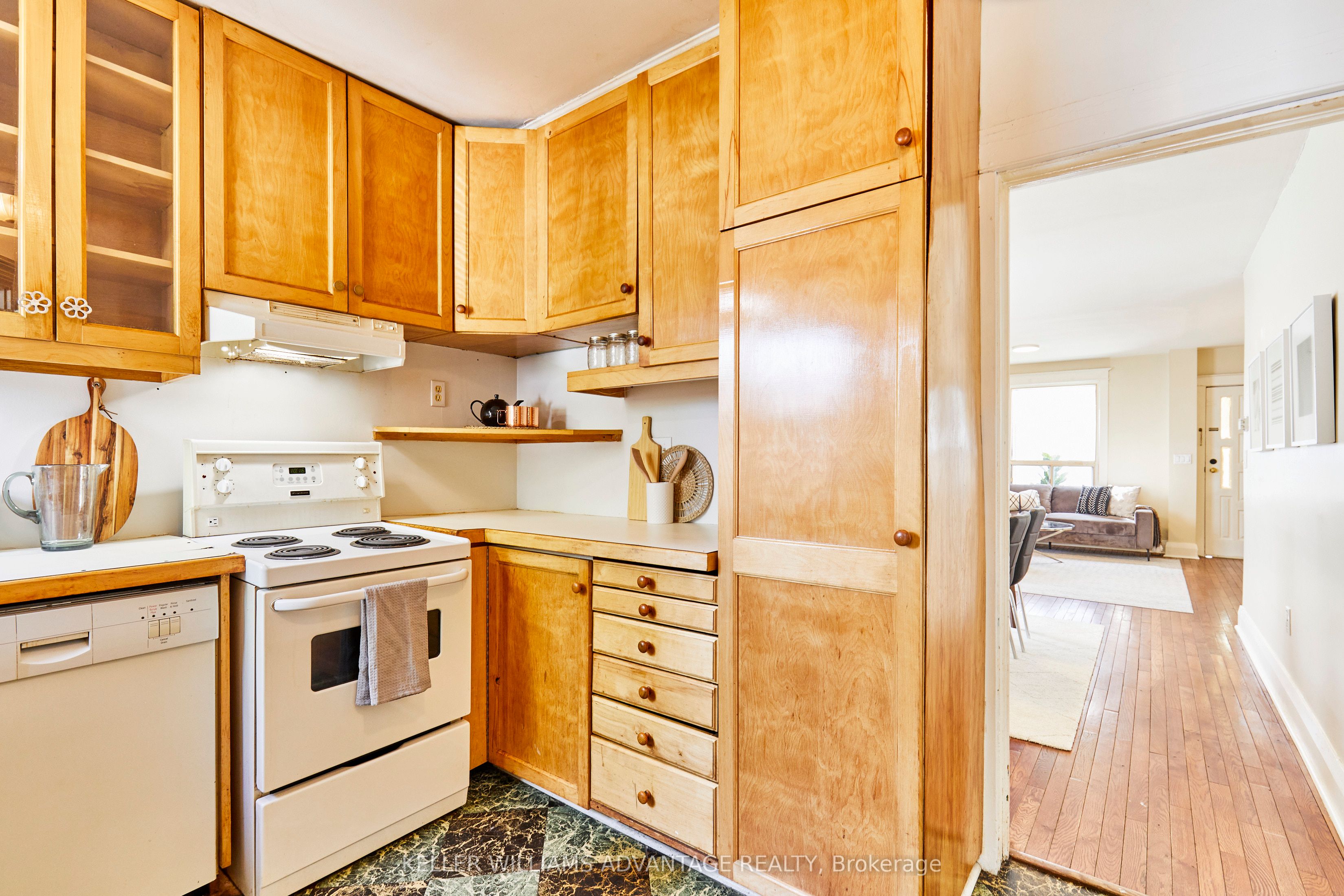 808 Sammon Avenue Property Photo 13