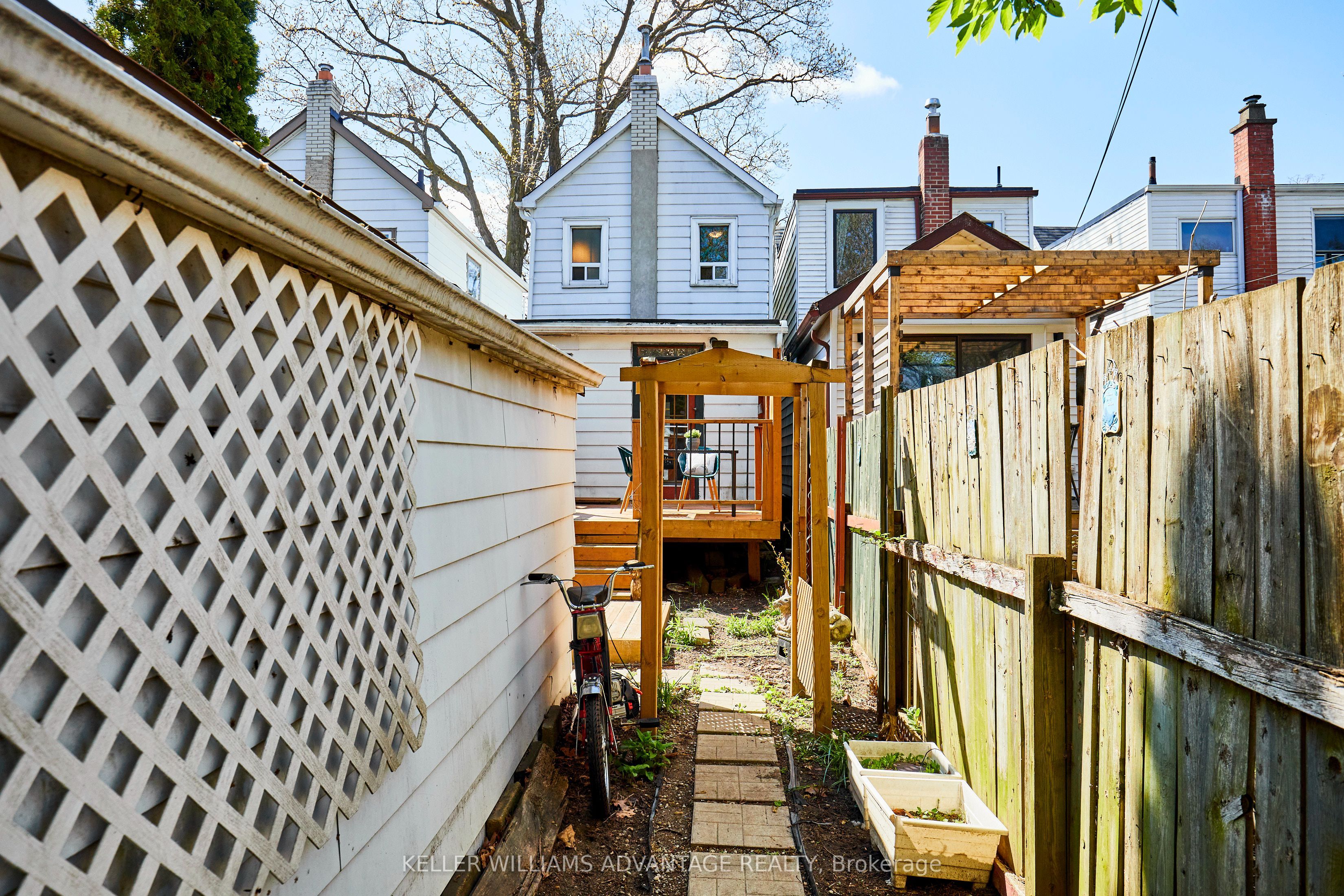 808 Sammon Avenue Property Photo 20