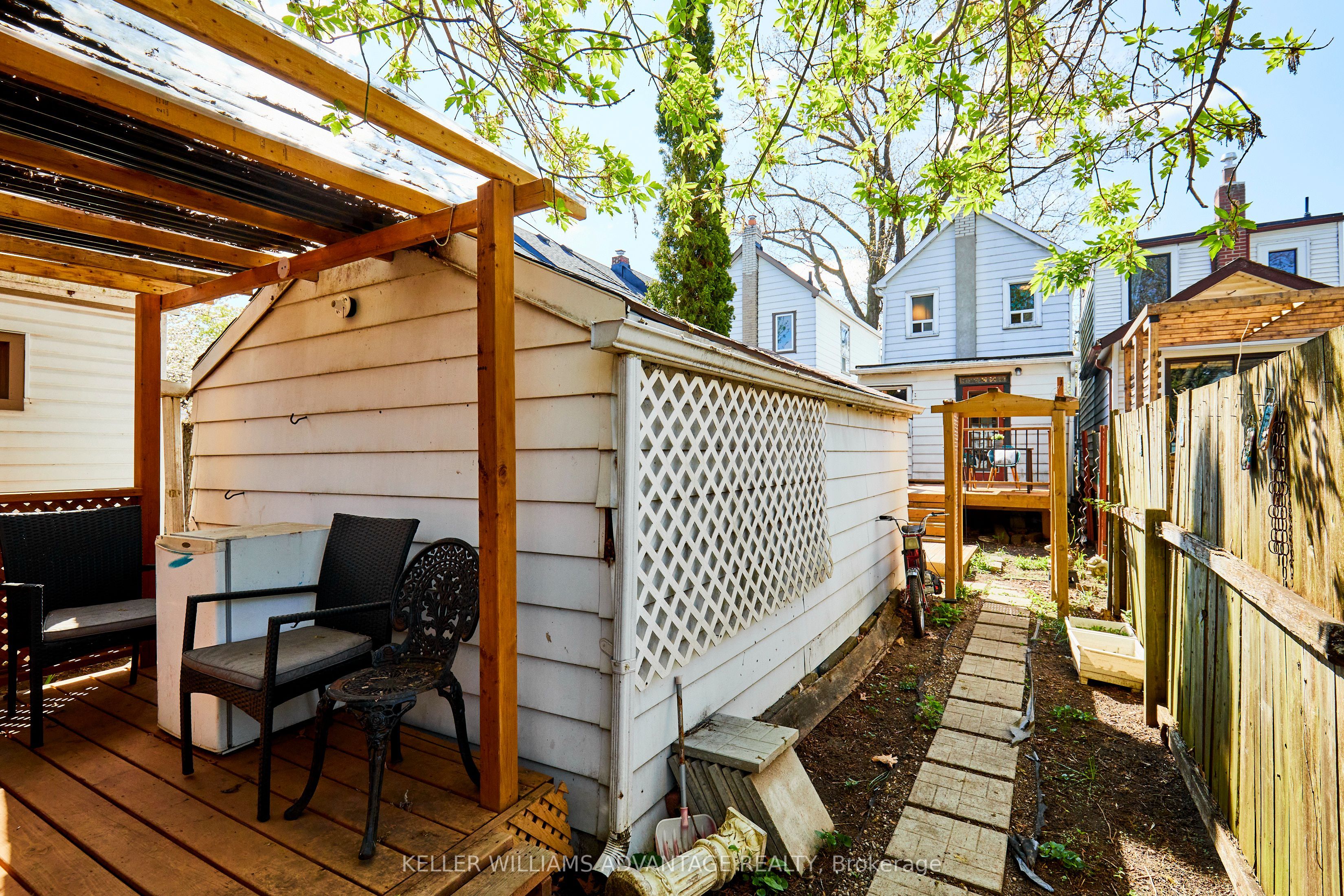 808 Sammon Avenue Property Photo 21