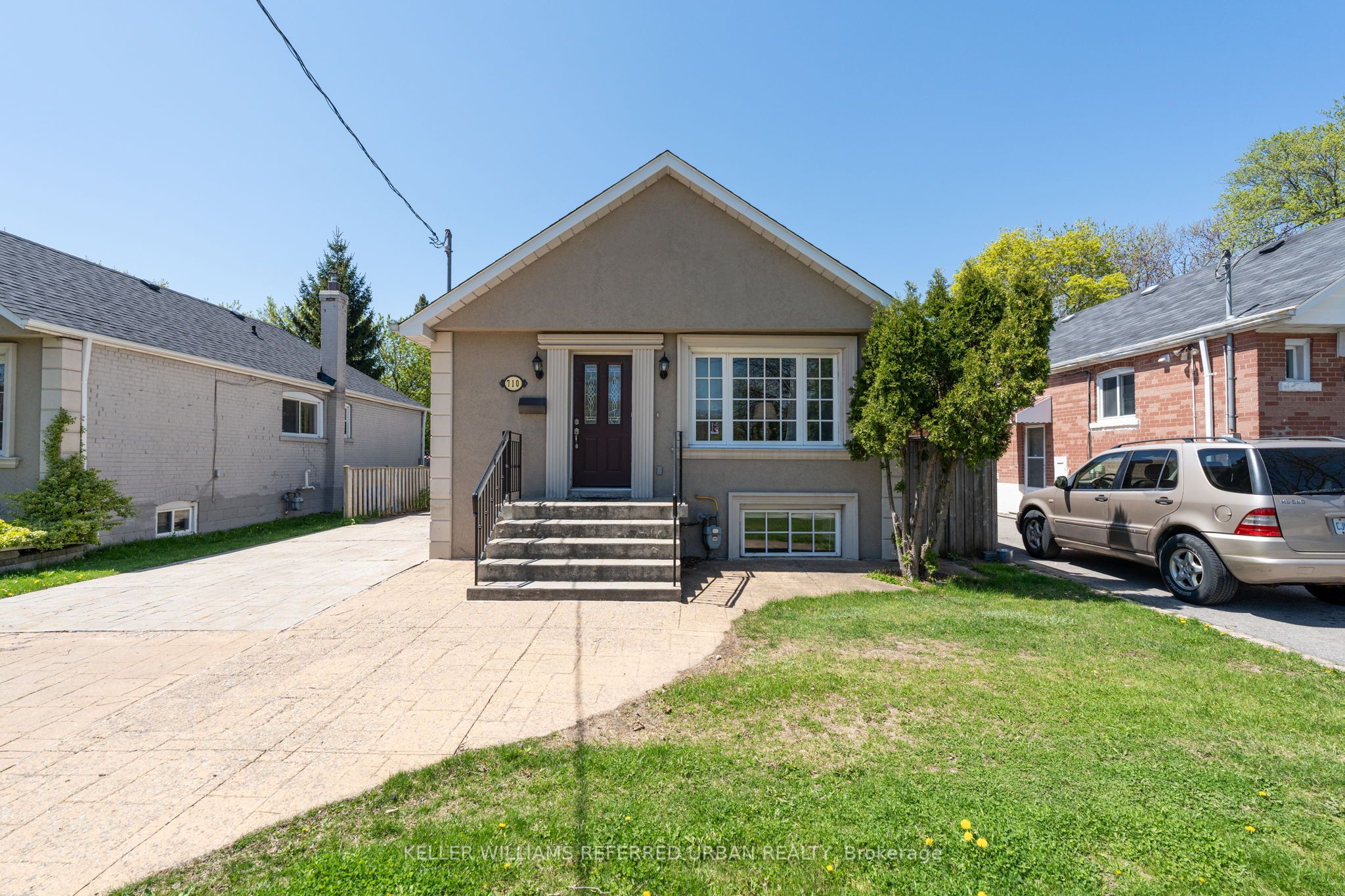 710 Pharmacy Avenue Property Photo 6