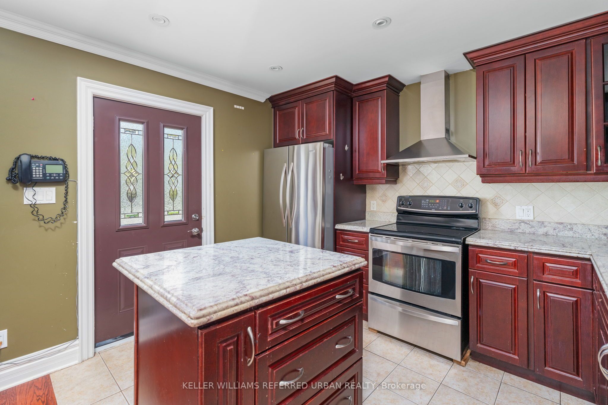 710 Pharmacy Avenue Property Photo 9