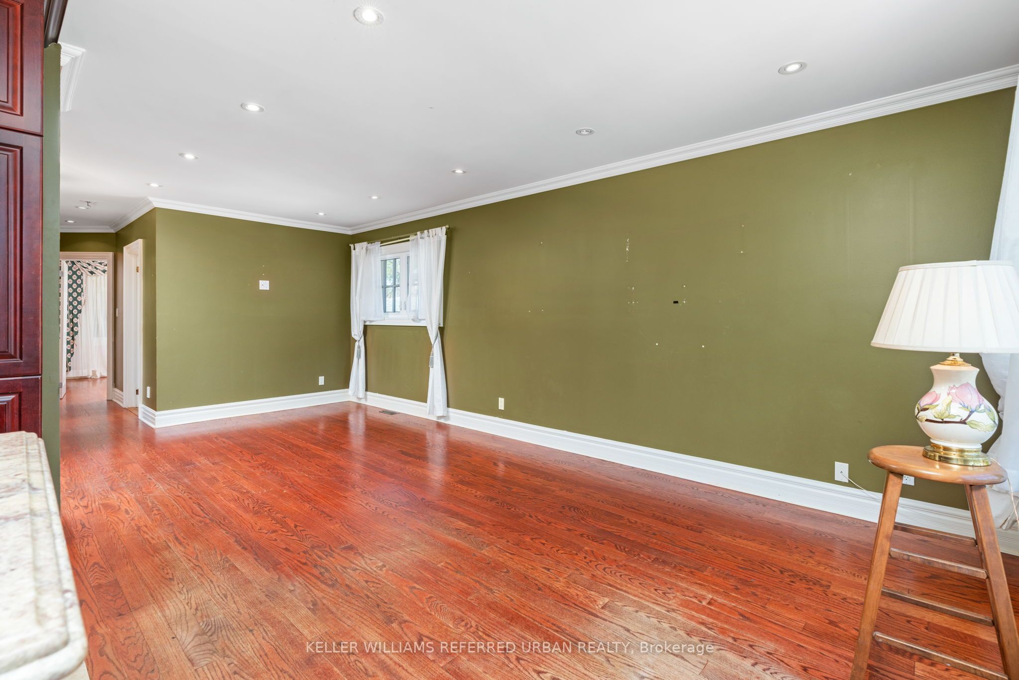 710 Pharmacy Avenue Property Photo 15