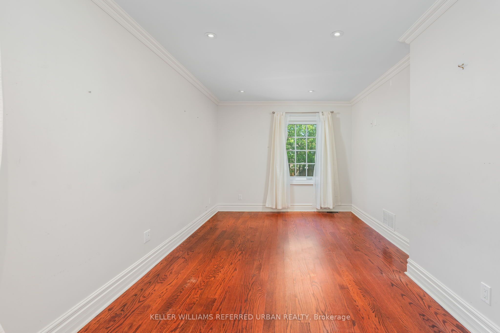 710 Pharmacy Avenue Property Photo 18