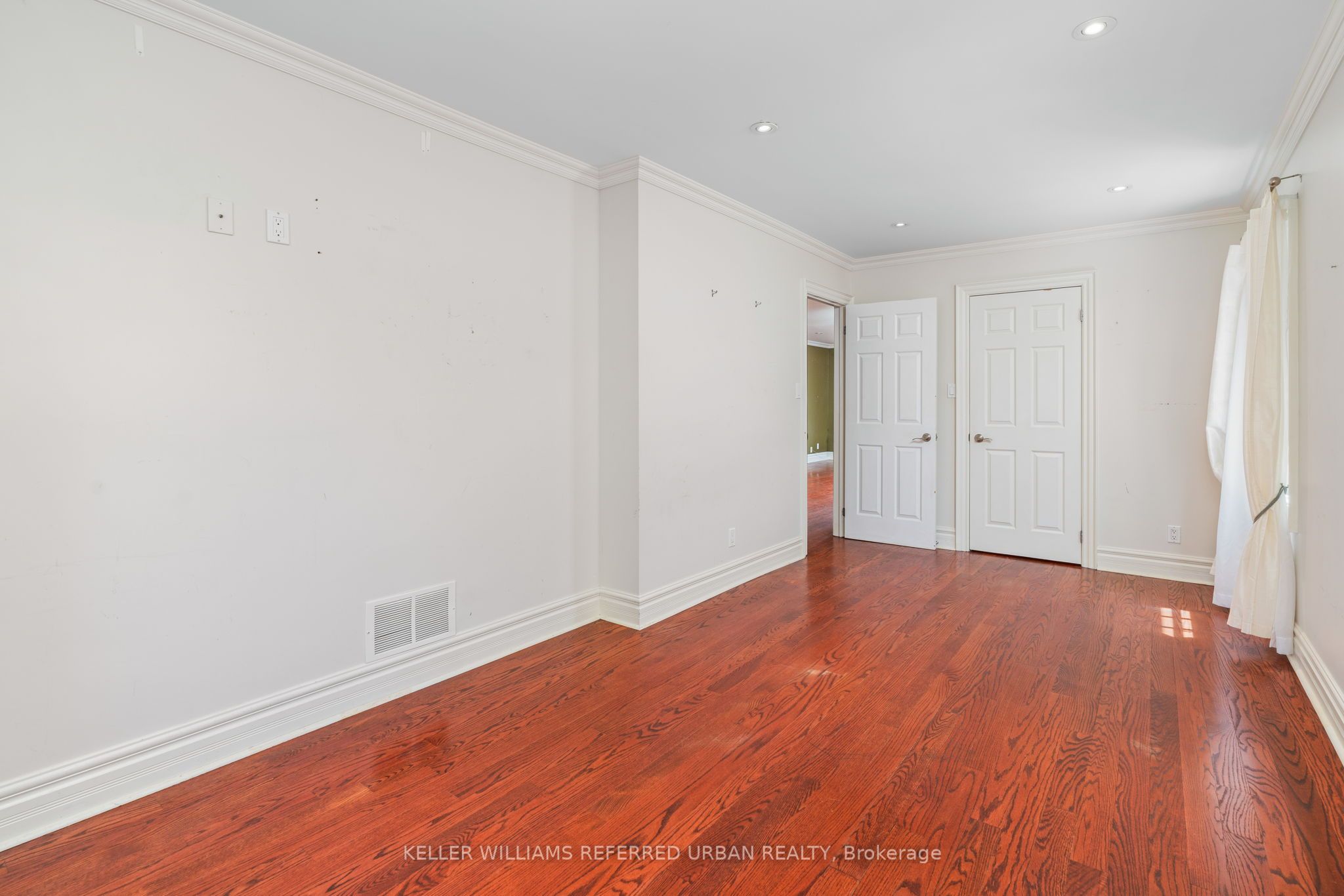 710 Pharmacy Avenue Property Photo 19