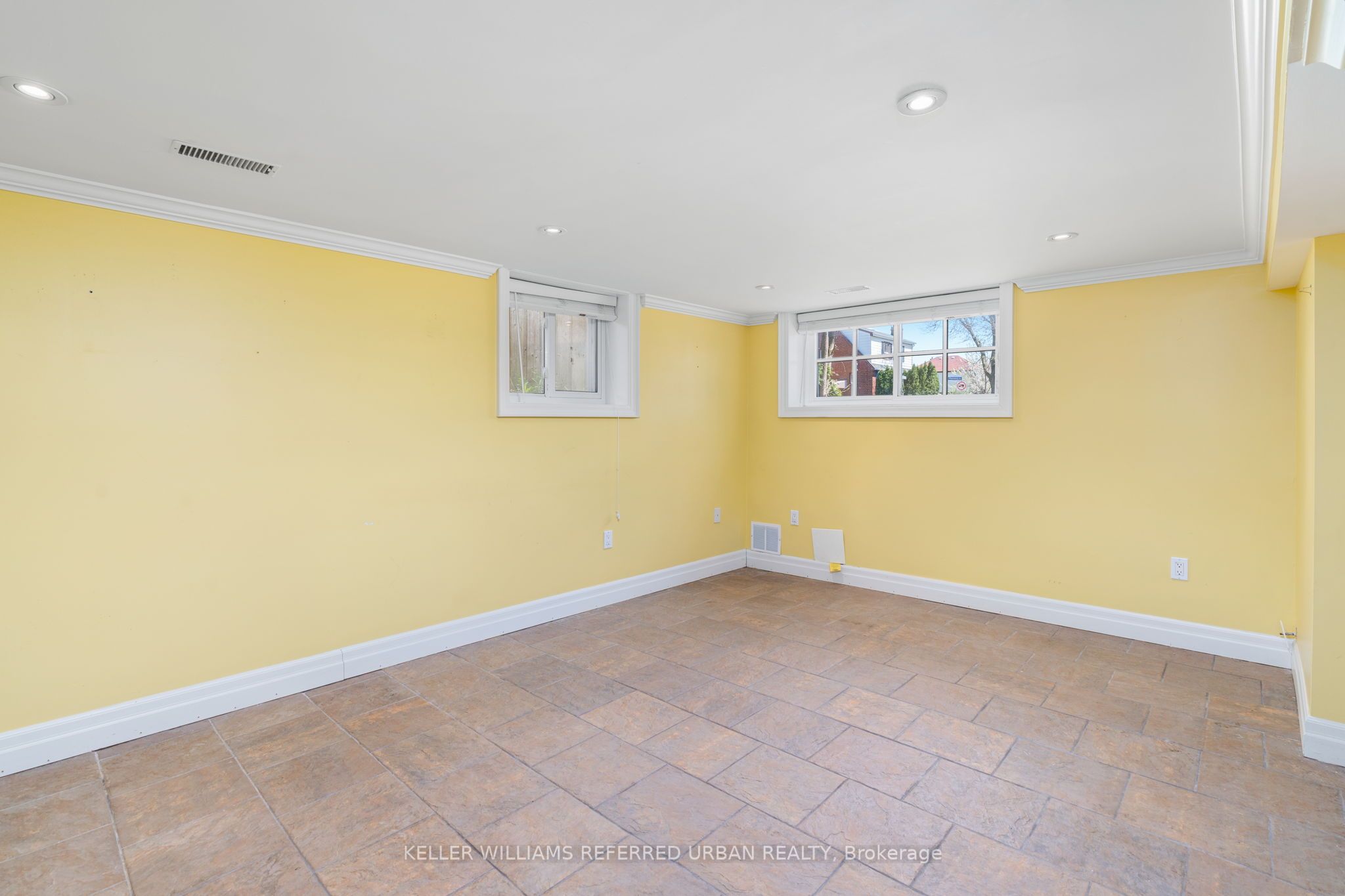 710 Pharmacy Avenue Property Photo 25