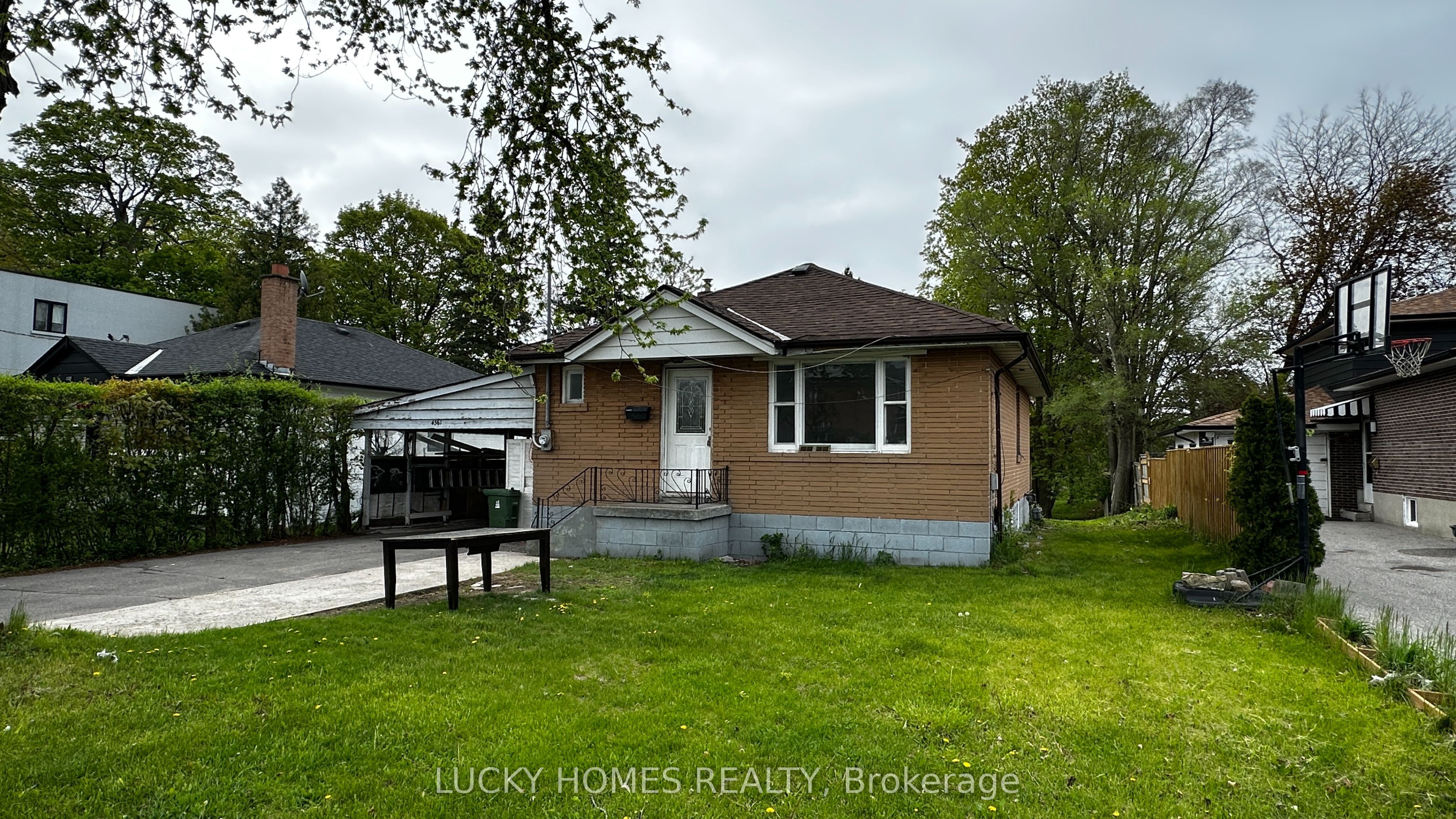 4361 Lawrence Avenue Property Photo 1