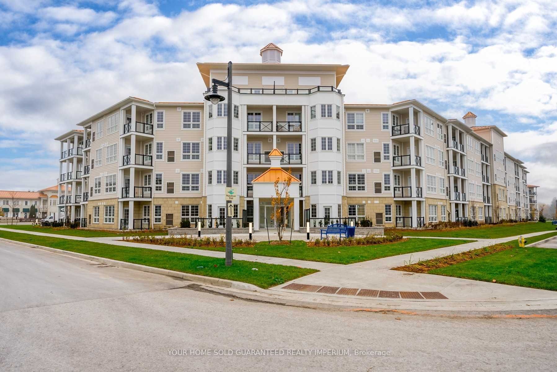 #403 - 50 Lakebreeze Drive Property Photo 1