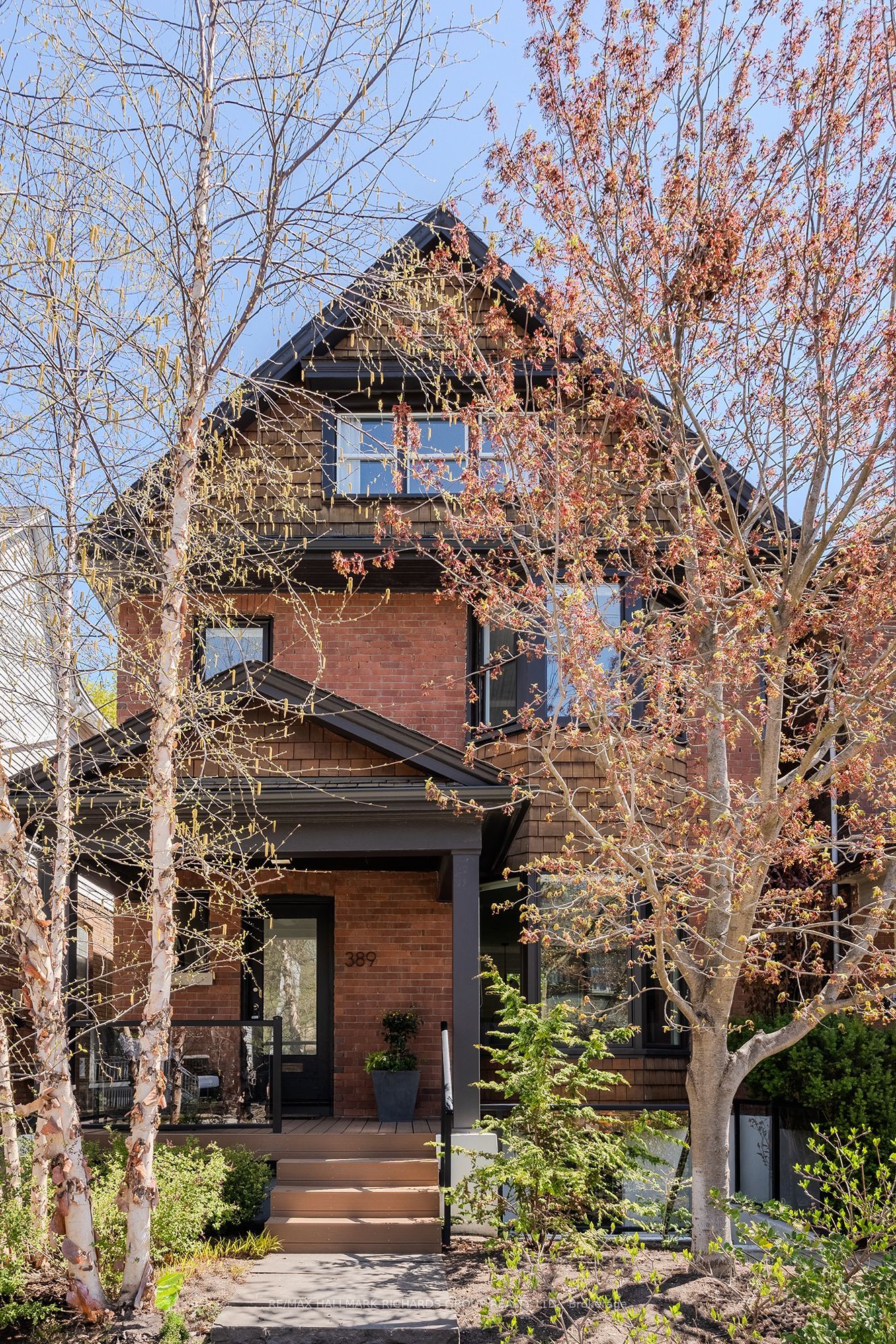 389 Woodbine Avenue Property Photo 1
