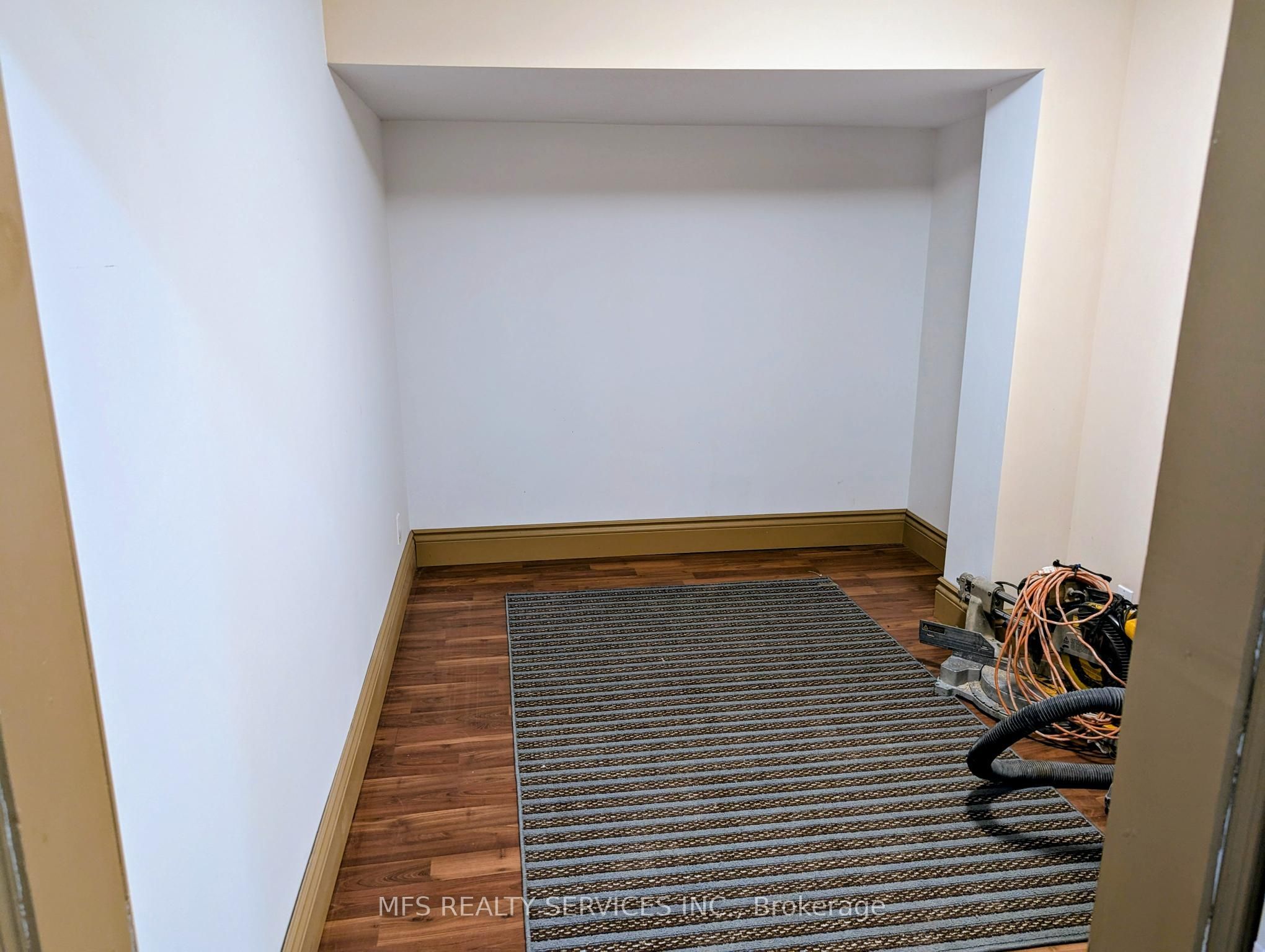 678 King Street W Property Photo 21