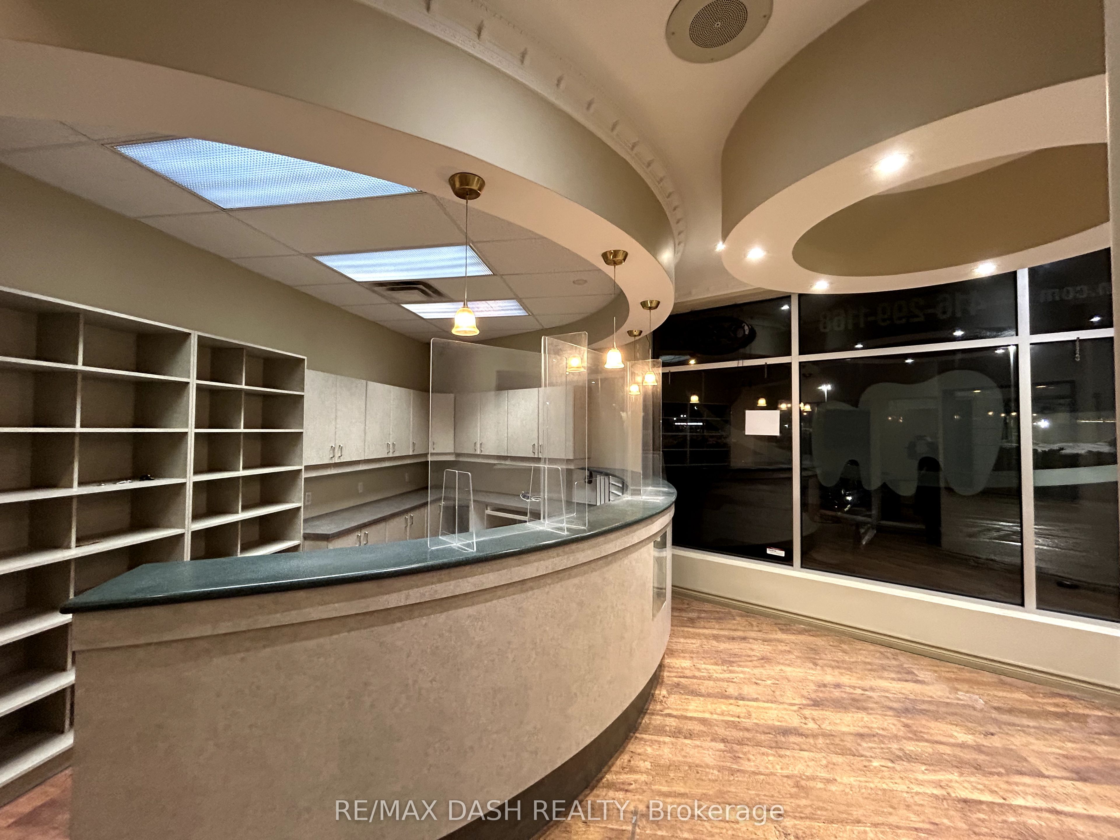 #6 - 4733 Steeles Avenue Property Photo
