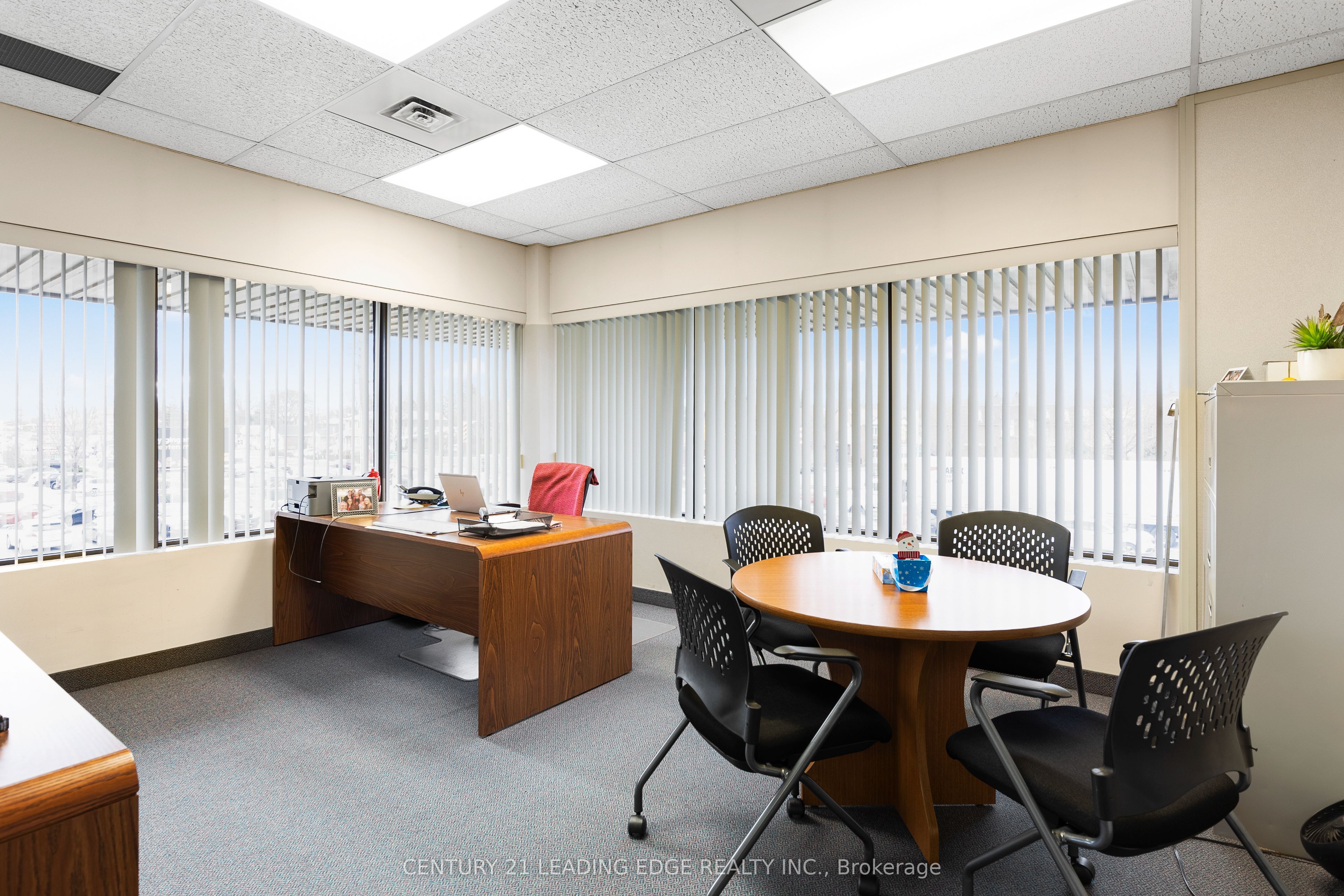1645 Warden Avenue 201 Property Photo 12