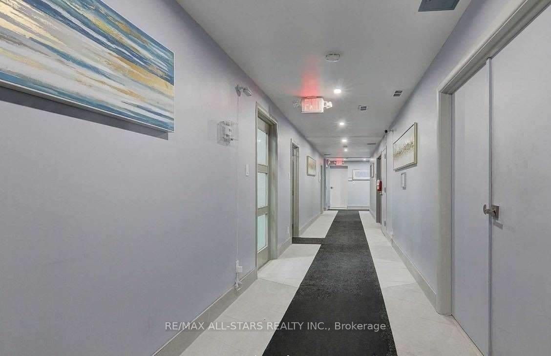 #201 - 715 Queen Street Property Photo 11