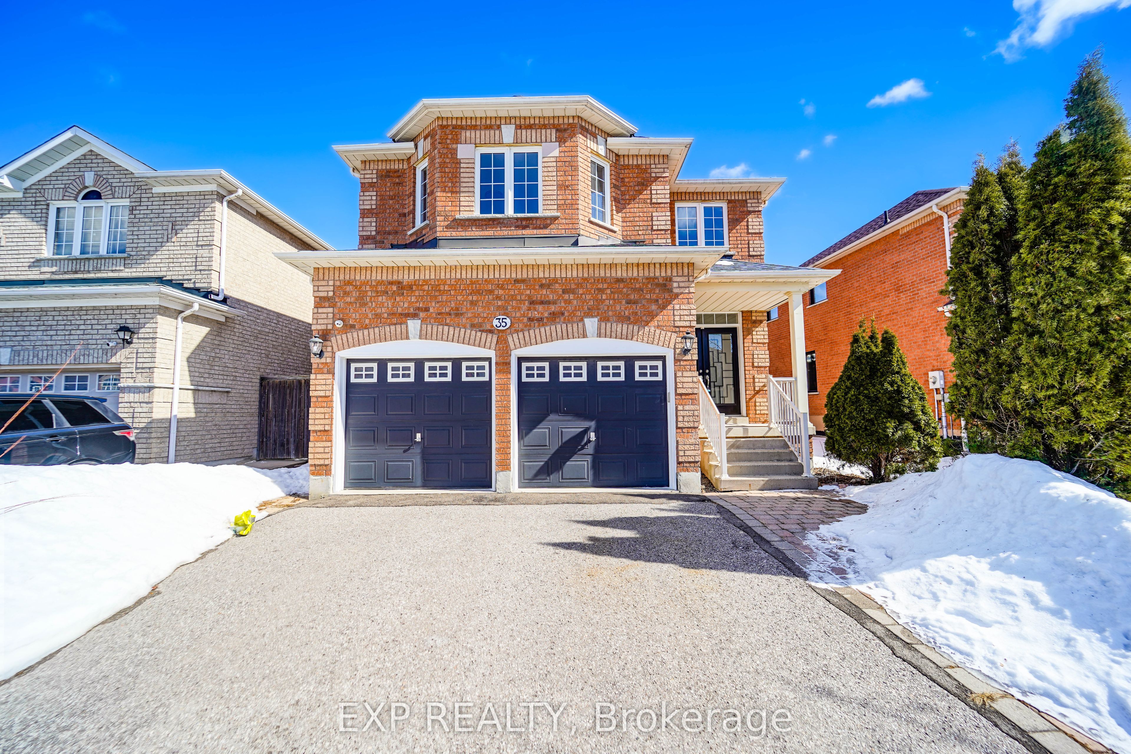 35 Ball Crescent Property Photo
