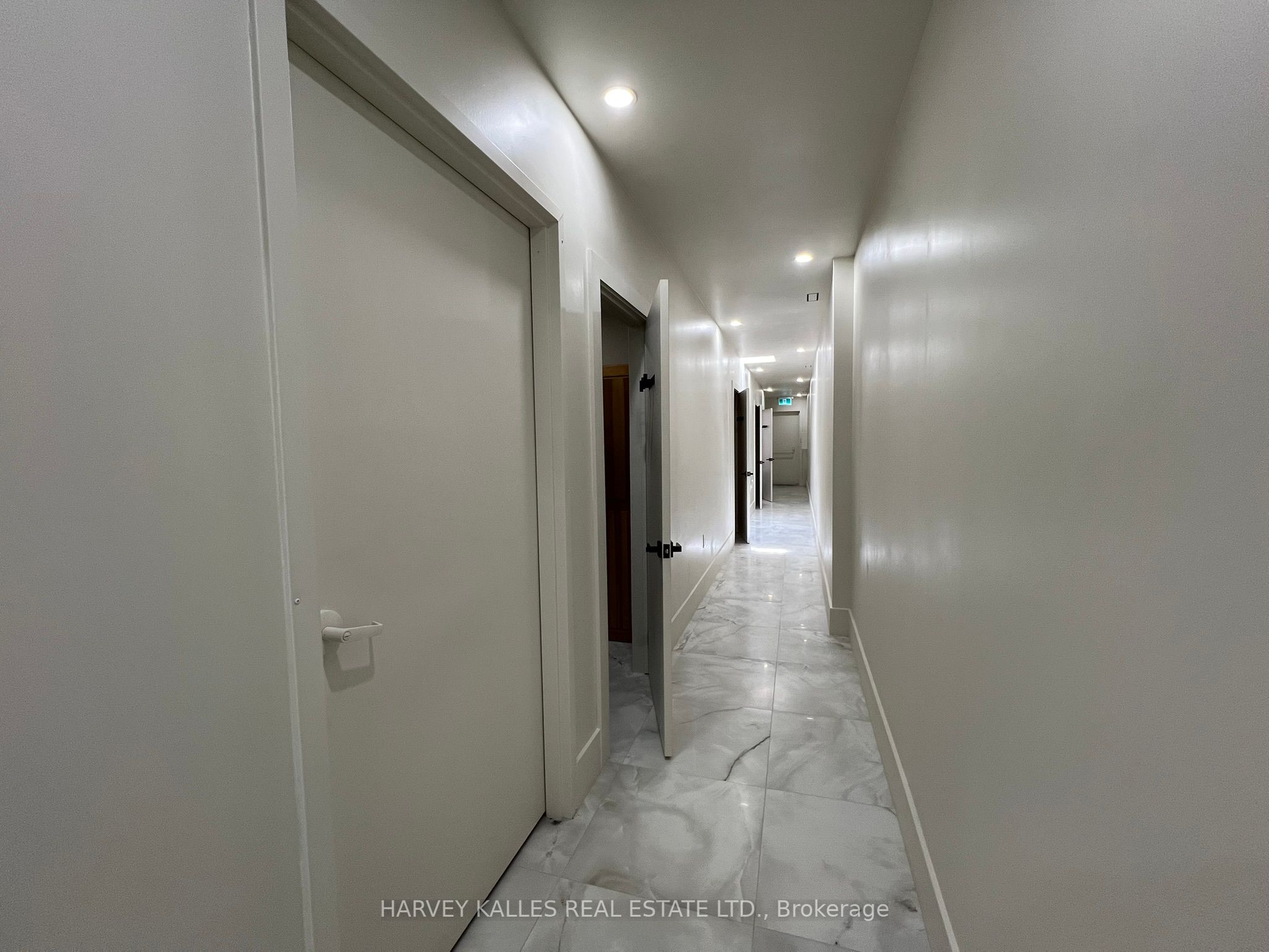 393 Danforth Avenue Property Photo 15