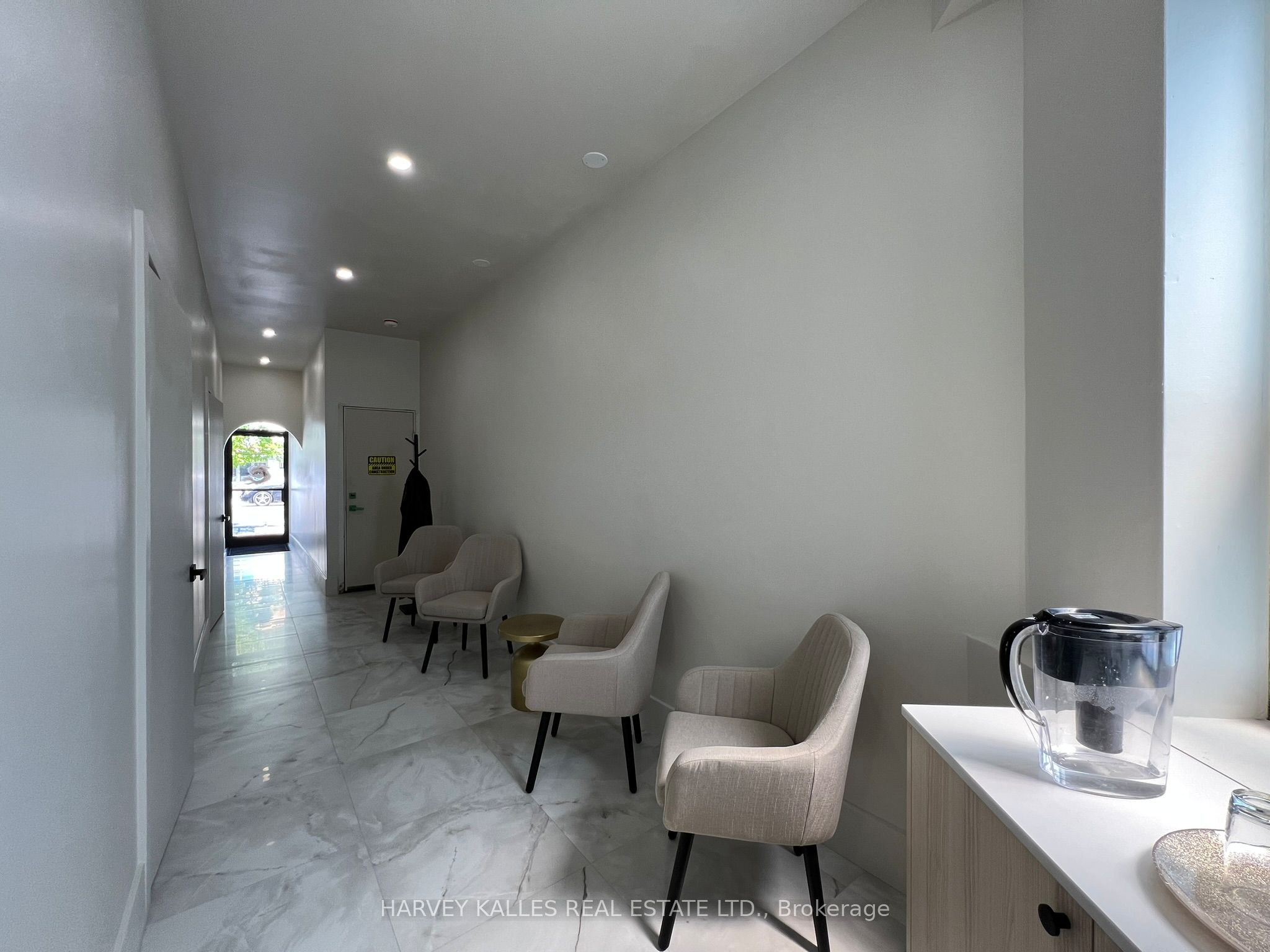 393 Danforth Avenue Property Photo 20