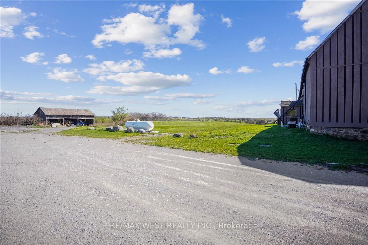2885 Altona Road Property Photo 1